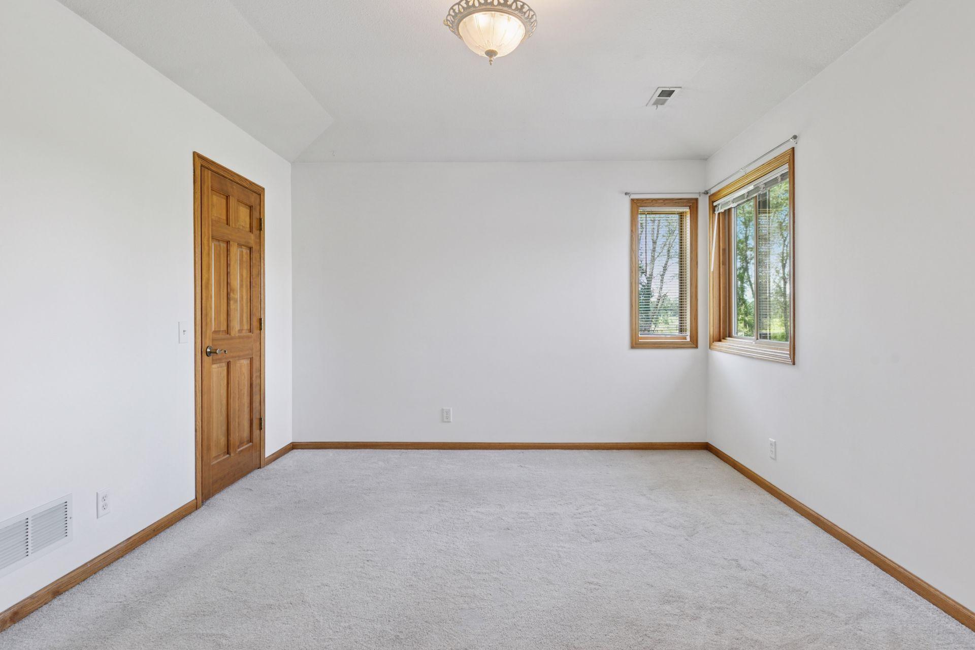 921 Meadowood Lane Unit: 1