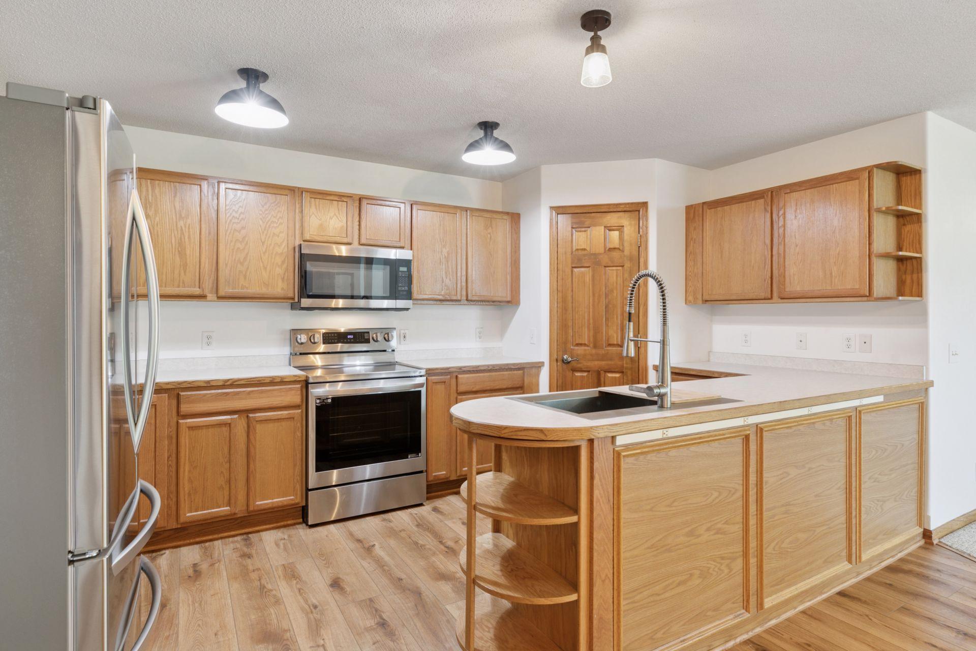 921 Meadowood Lane Unit: 1
