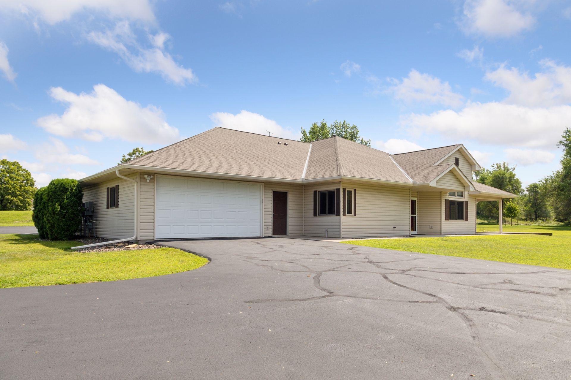 921 Meadowood Lane Unit: 1