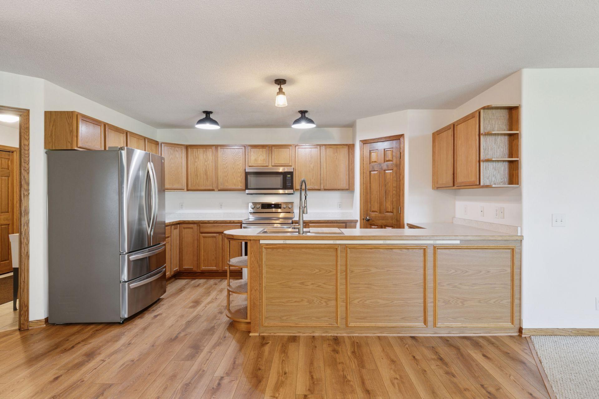 921 Meadowood Lane Unit: 1