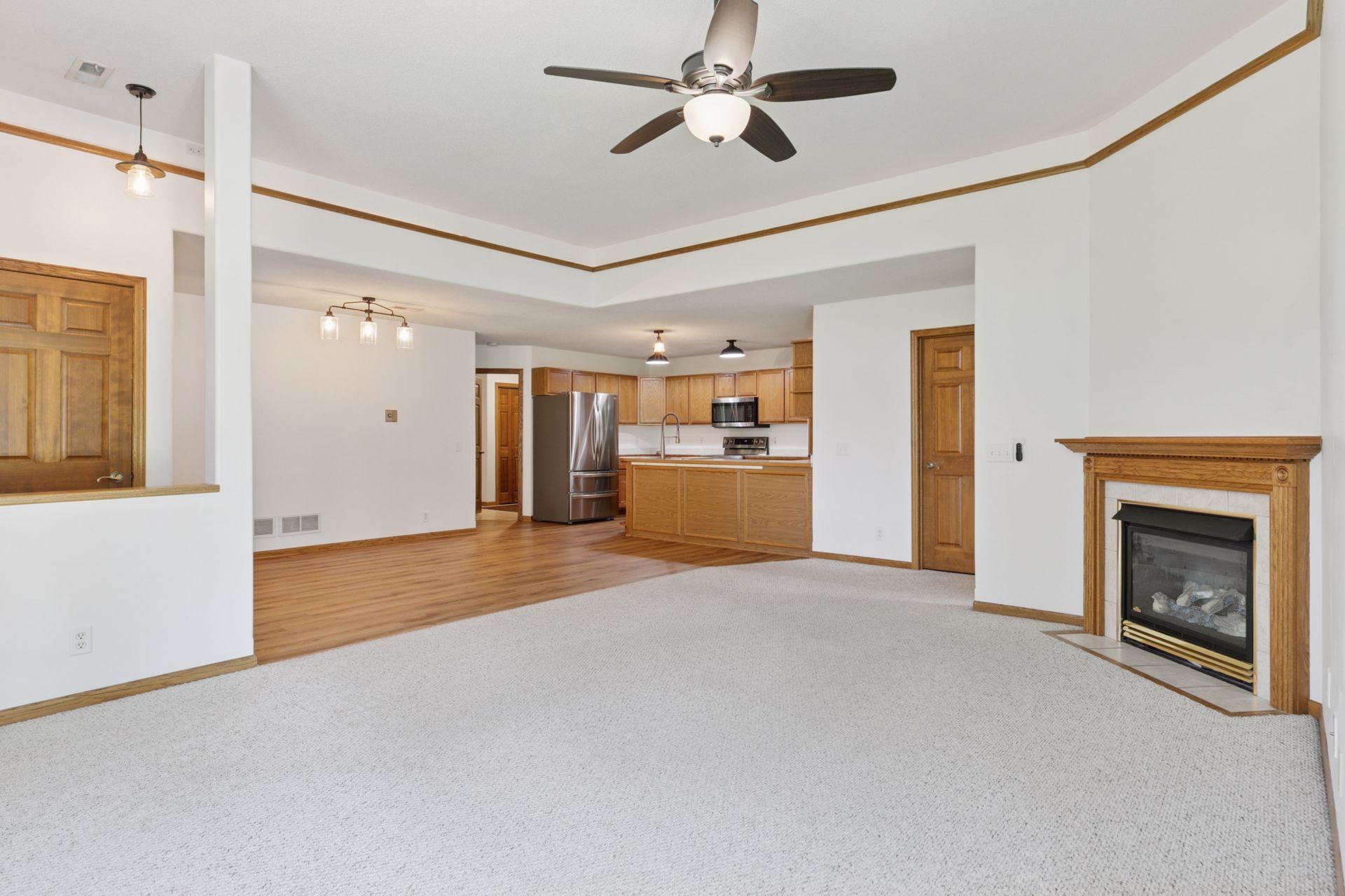 921 Meadowood Lane Unit: 1
