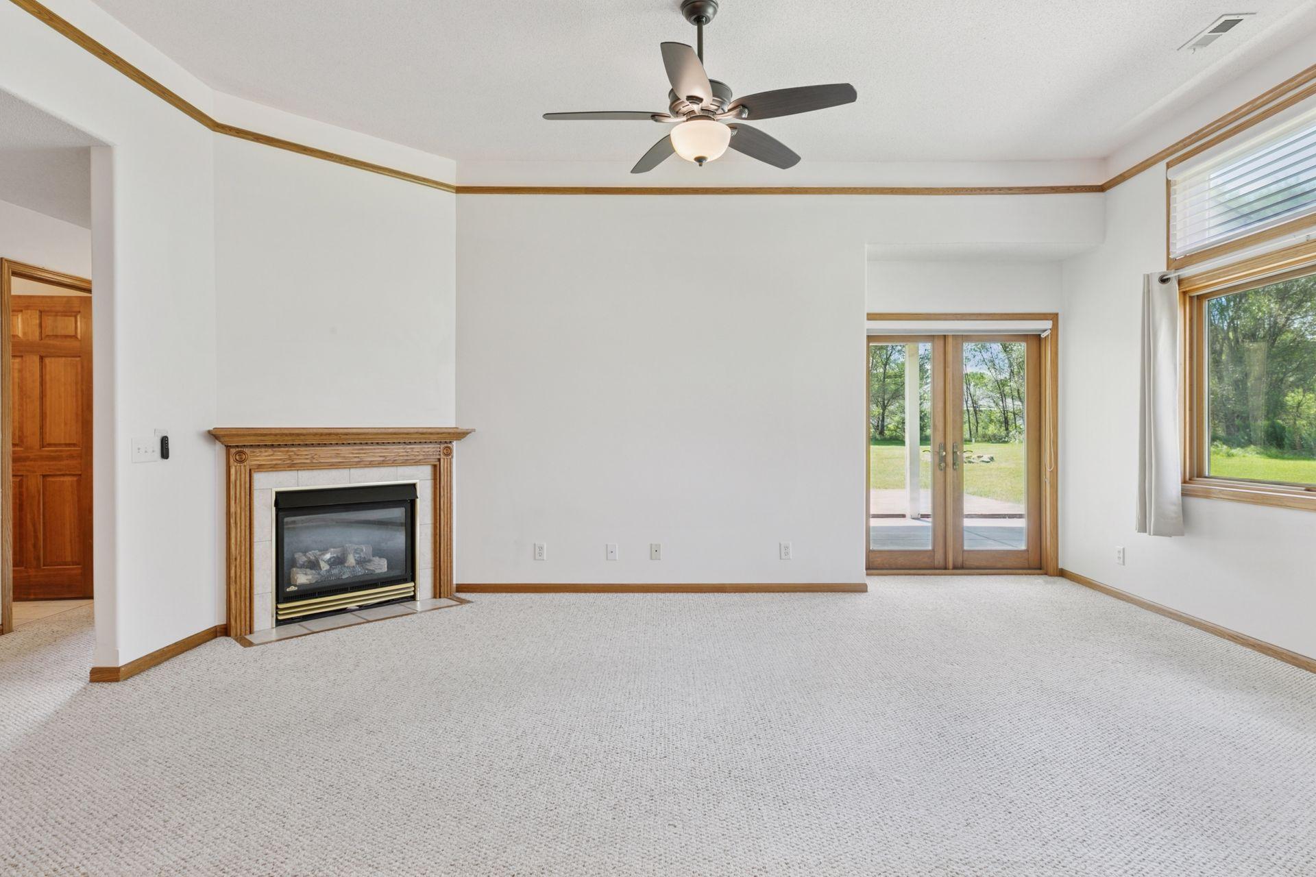 921 Meadowood Lane Unit: 1