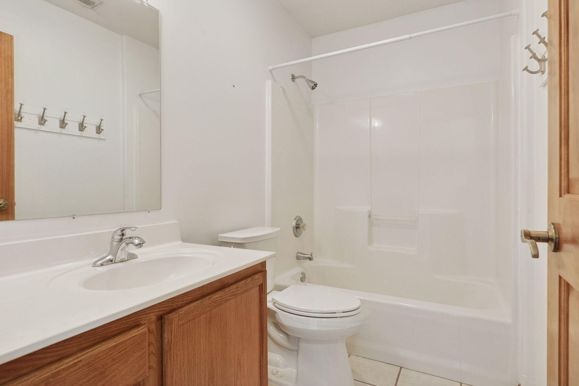 921 Meadowood Lane Unit: 1