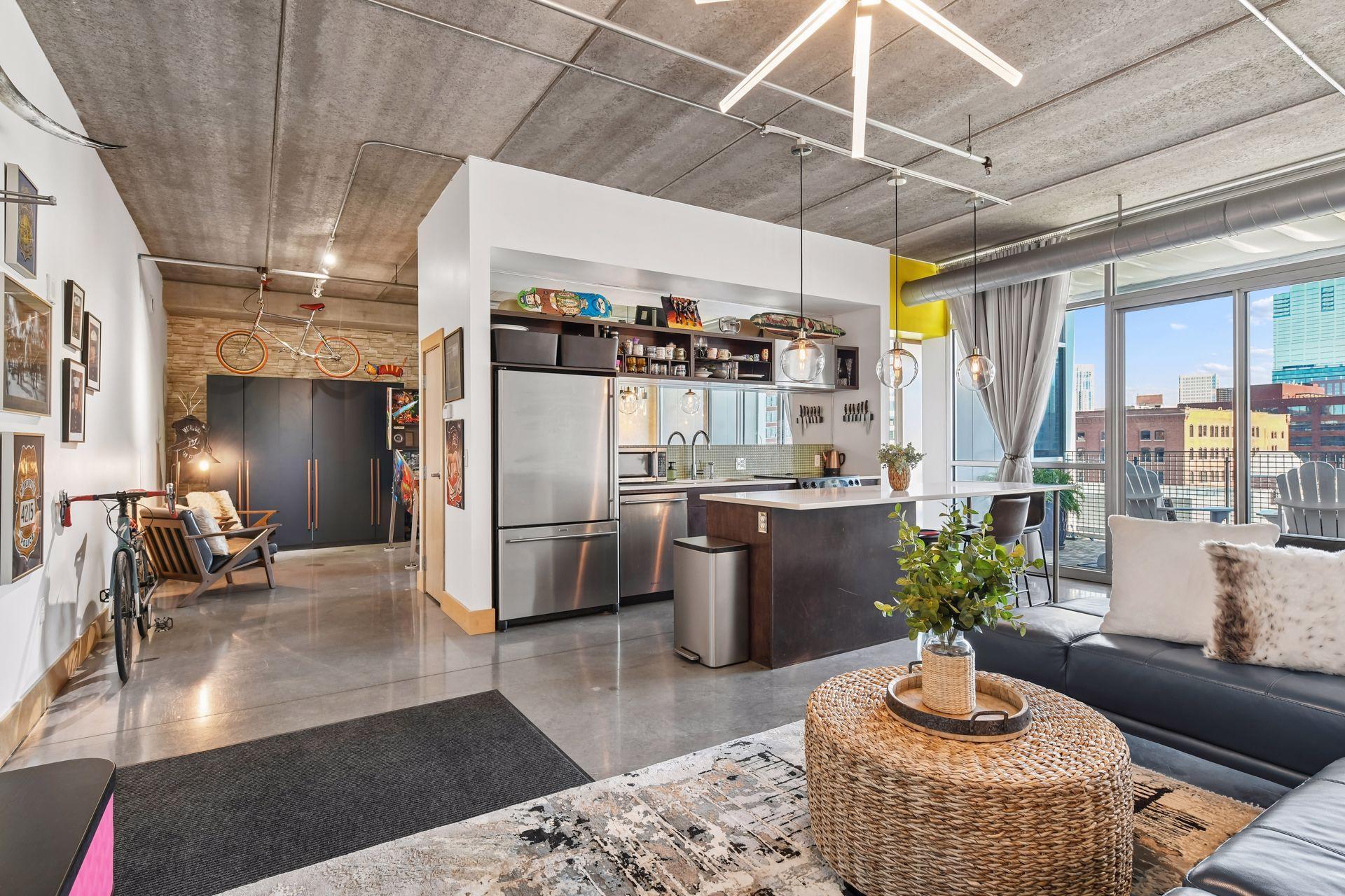 345 6th Avenue N Unit: 504