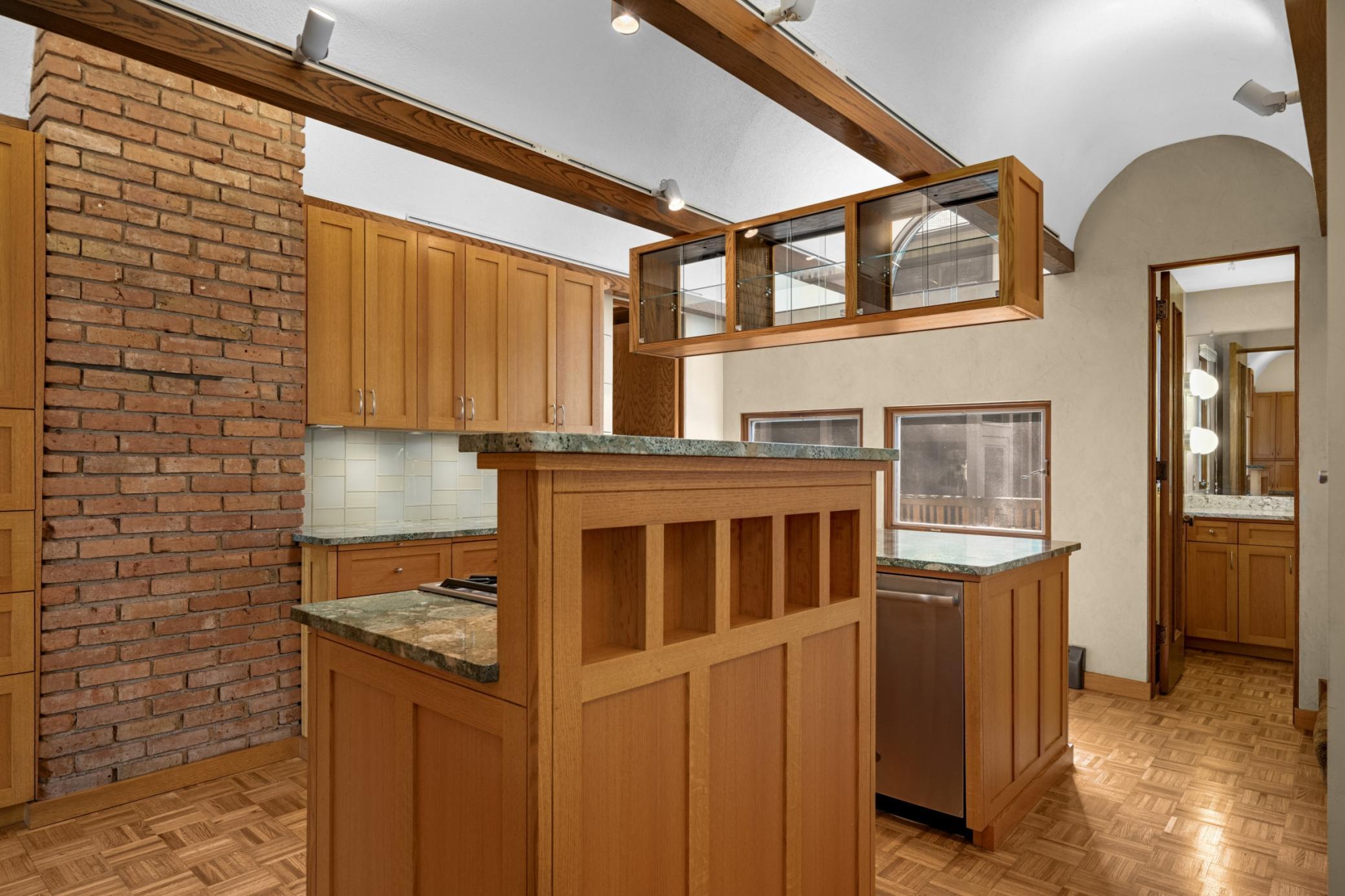 2418 W 22nd Street