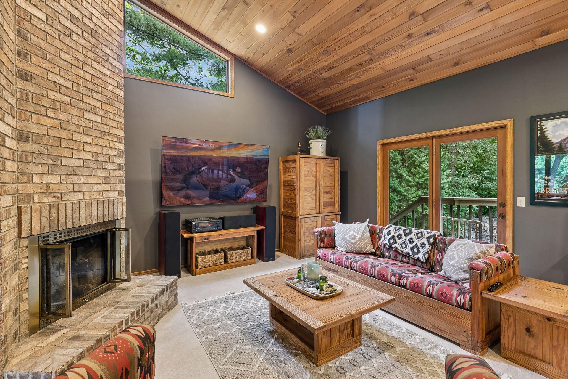 18363 Jasper Path
