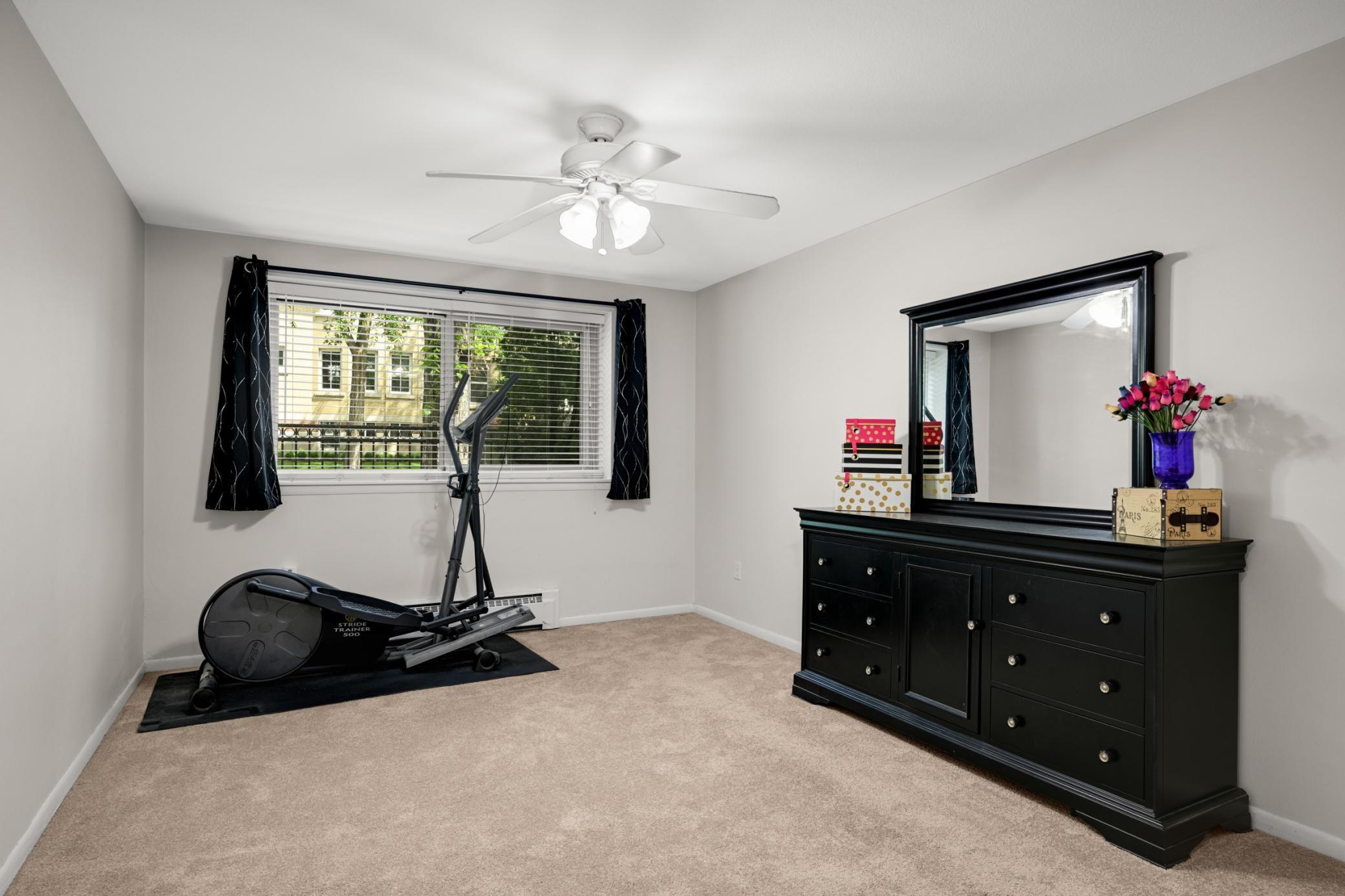 1901 Emerson Avenue S Unit: 104