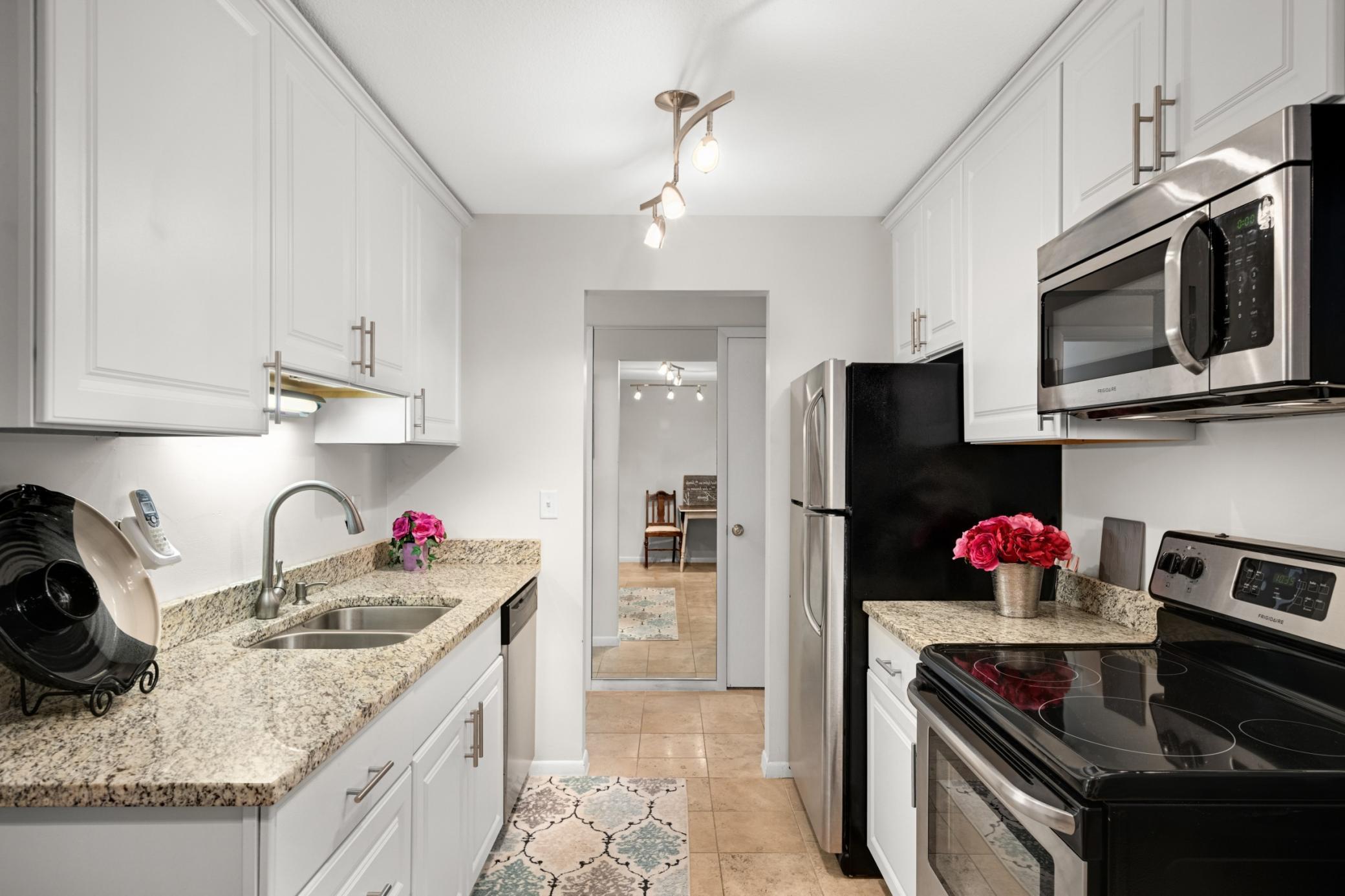 1901 Emerson Avenue S Unit: 104