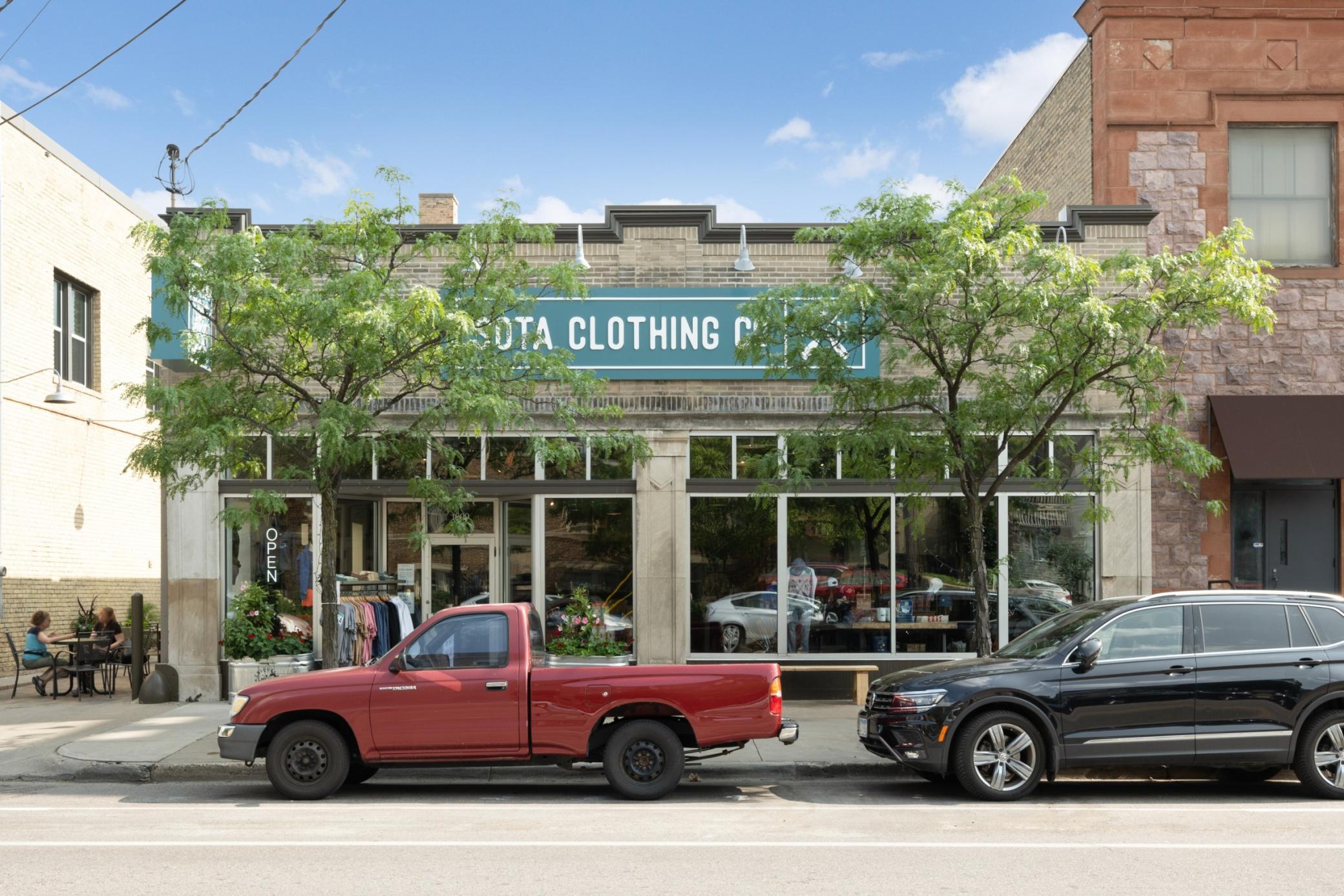 1901 Emerson Avenue S Unit: 104