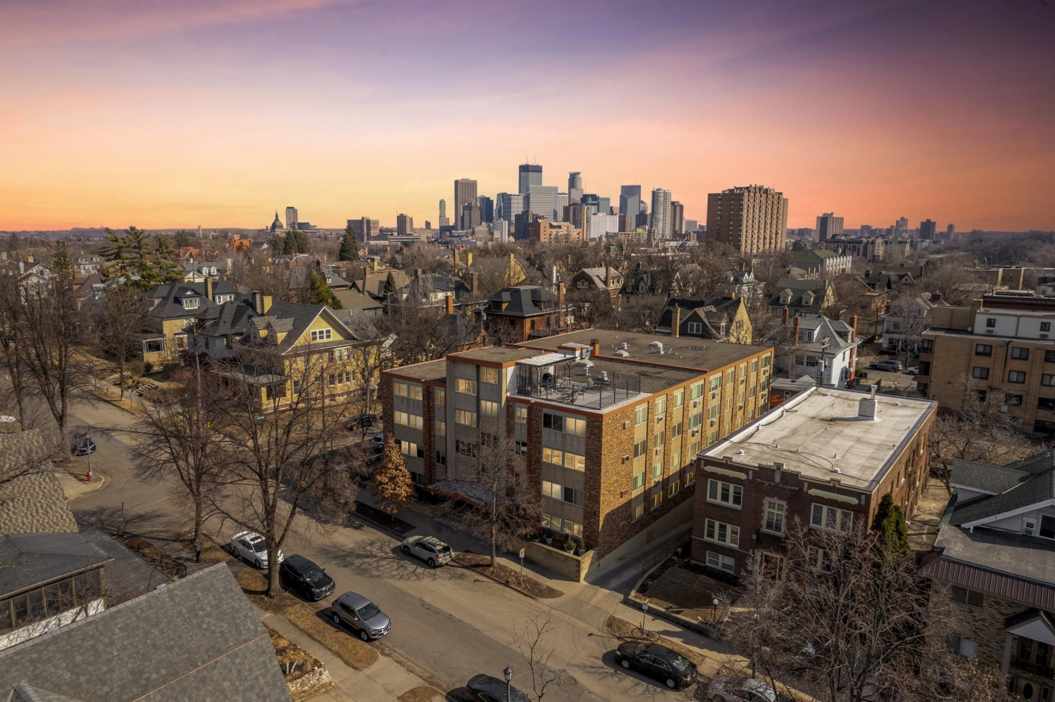 1901 Emerson Avenue S Unit: 104