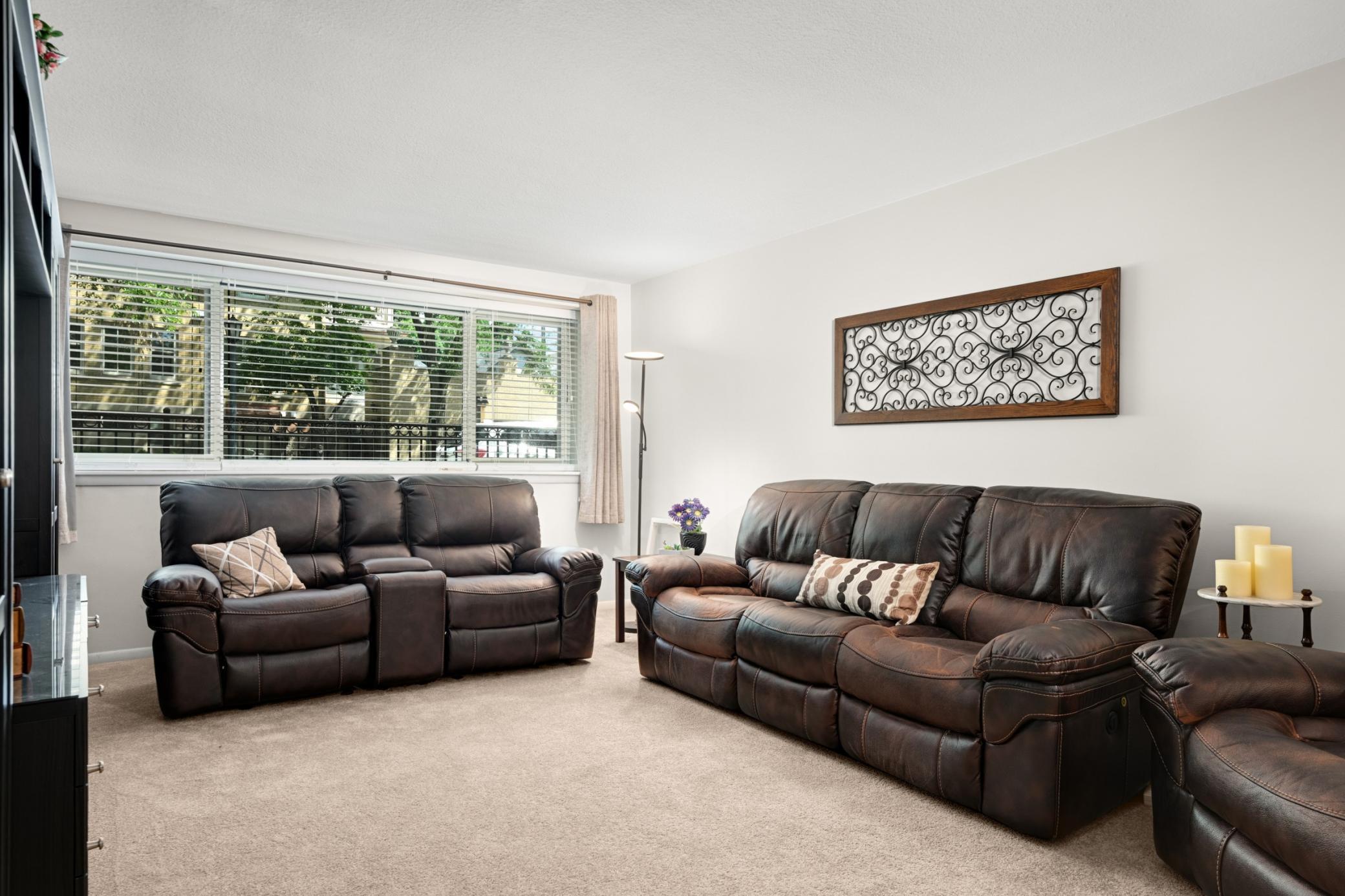 1901 Emerson Avenue S Unit: 104