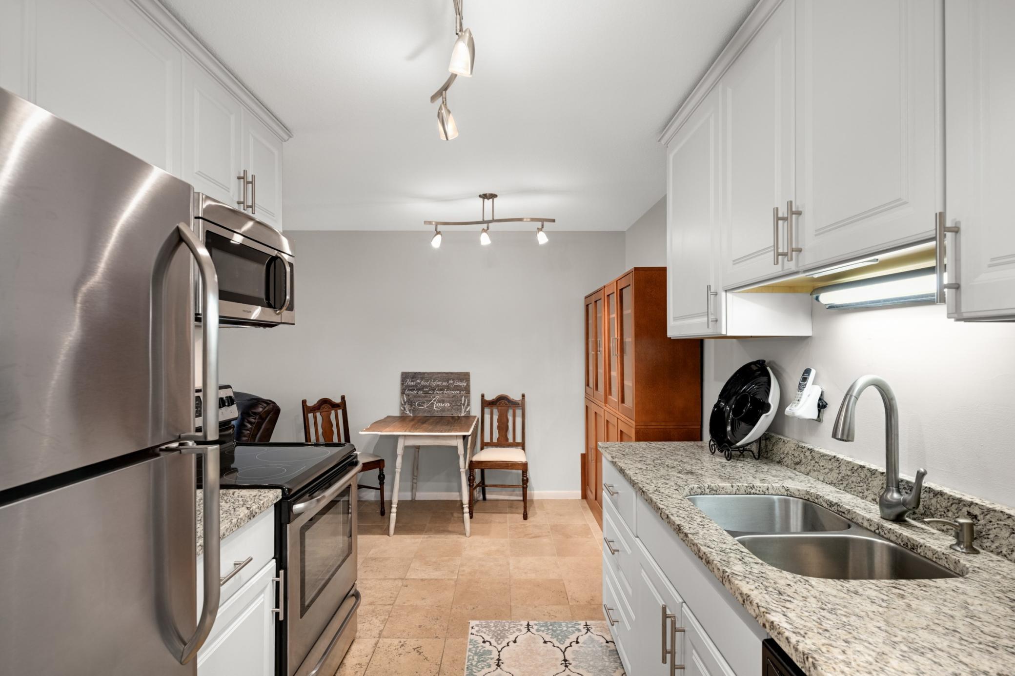 1901 Emerson Avenue S Unit: 104