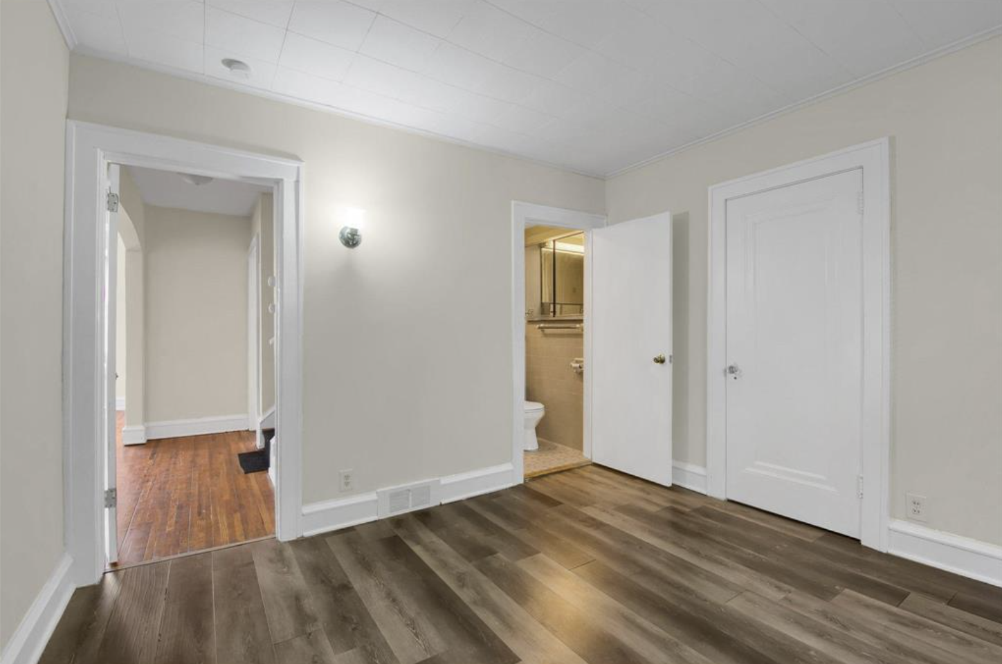 237 Cedar Lake Road N