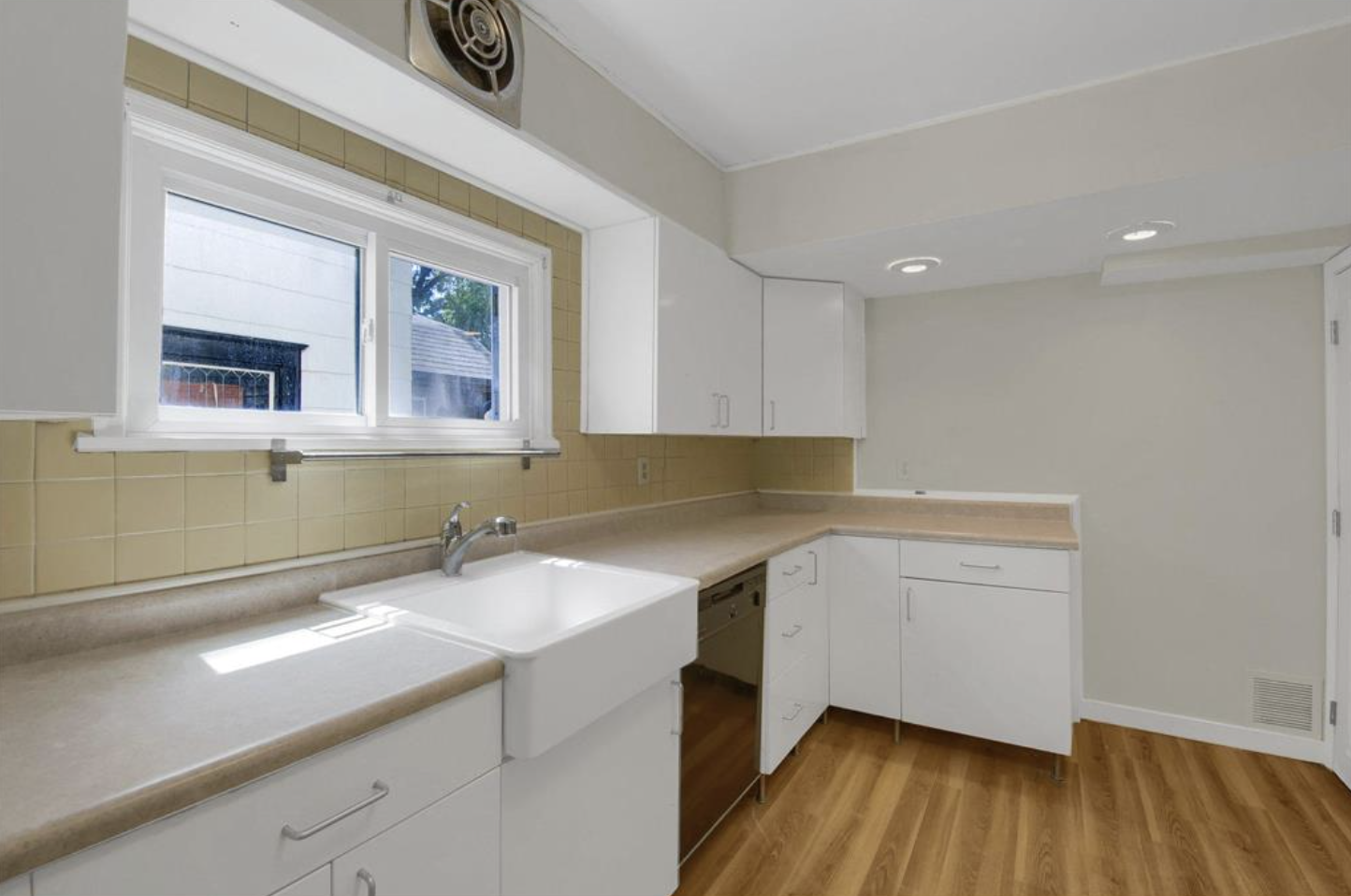 237 Cedar Lake Road N