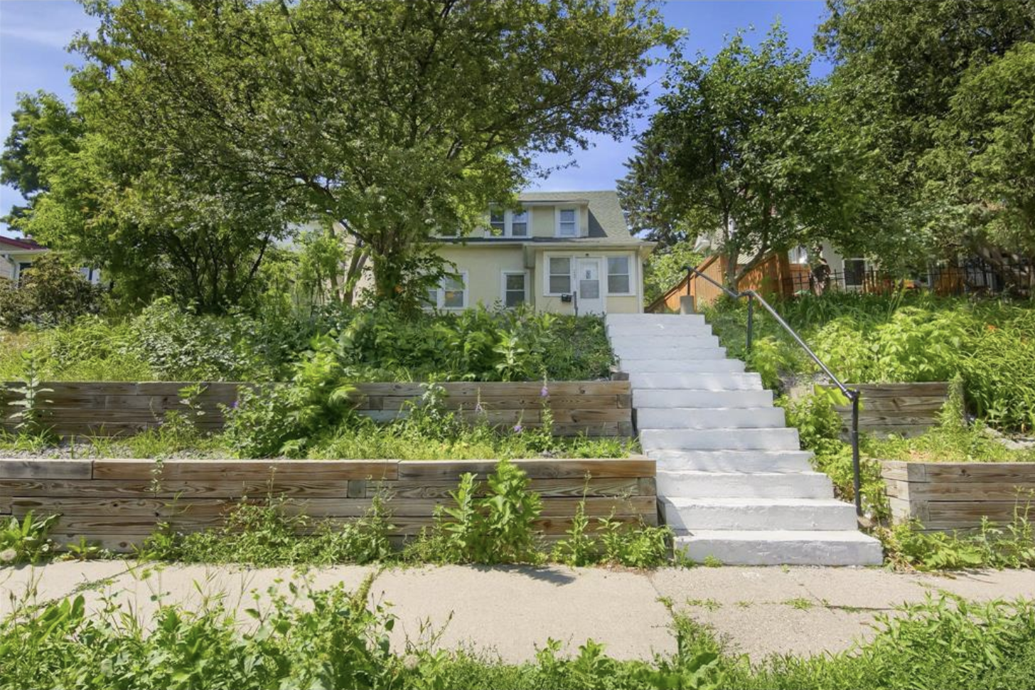 237 Cedar Lake Road N