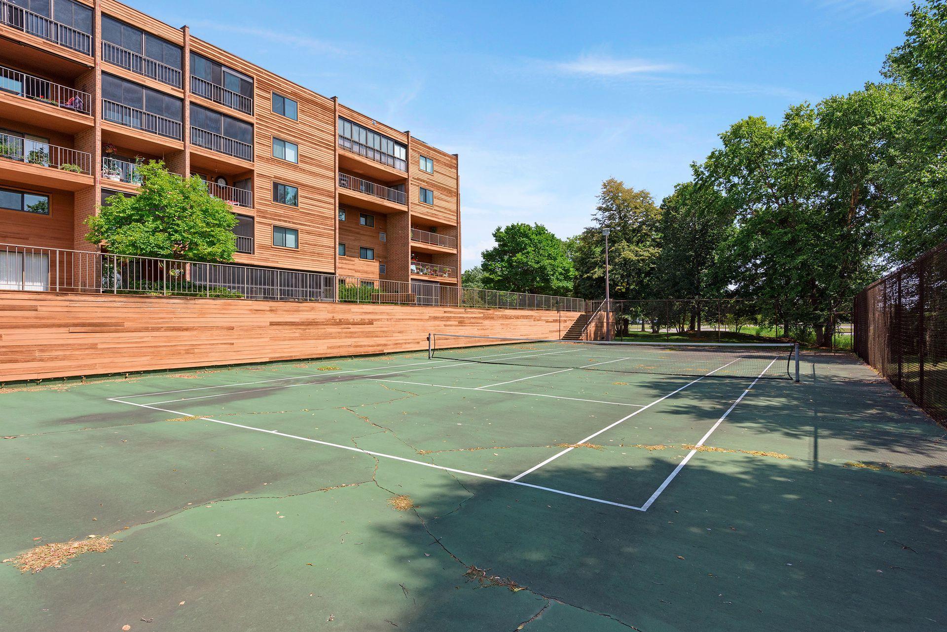 3320 Louisiana Avenue S Unit: 311