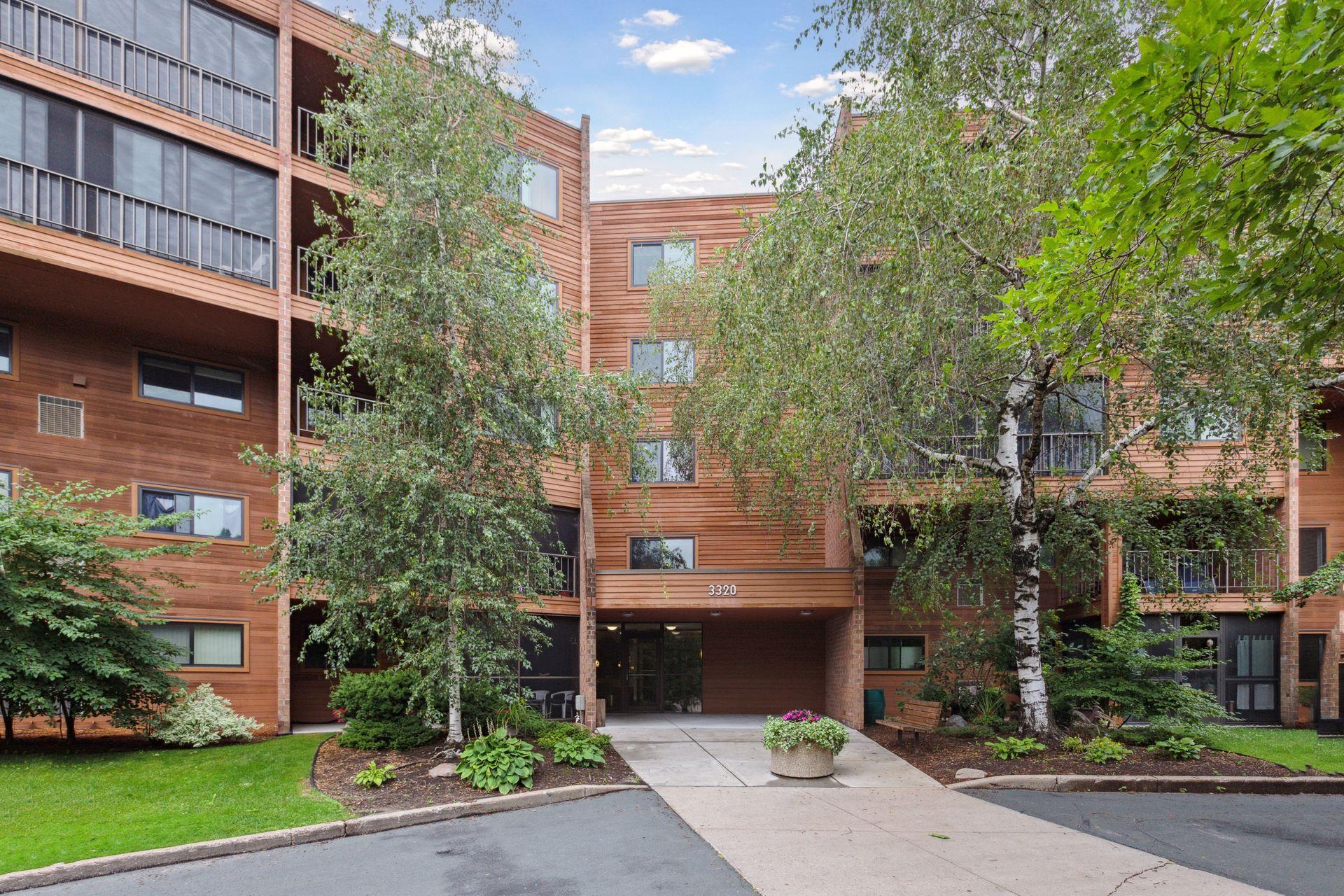 3320 Louisiana Avenue S Unit: 311