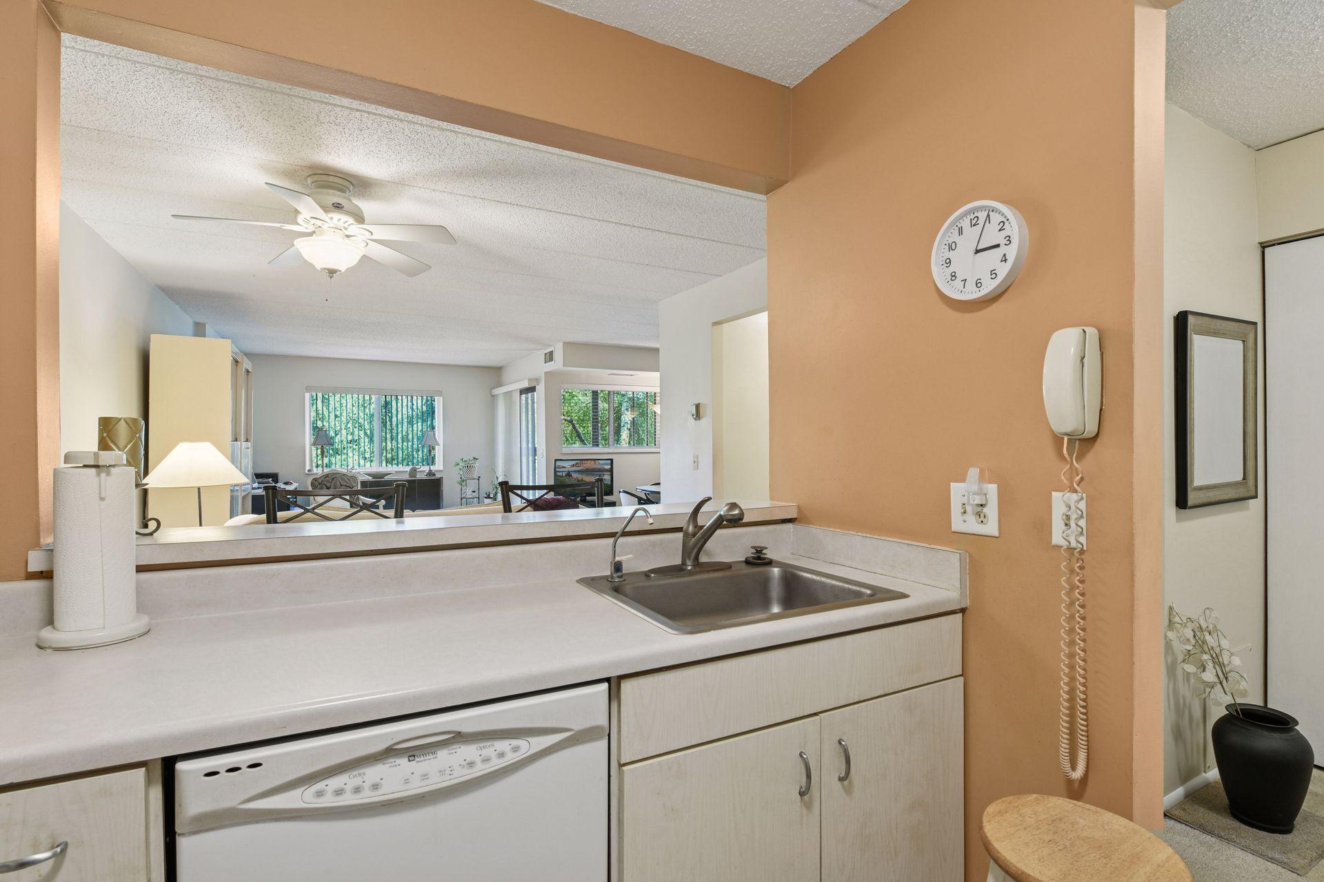 3320 Louisiana Avenue S Unit: 311