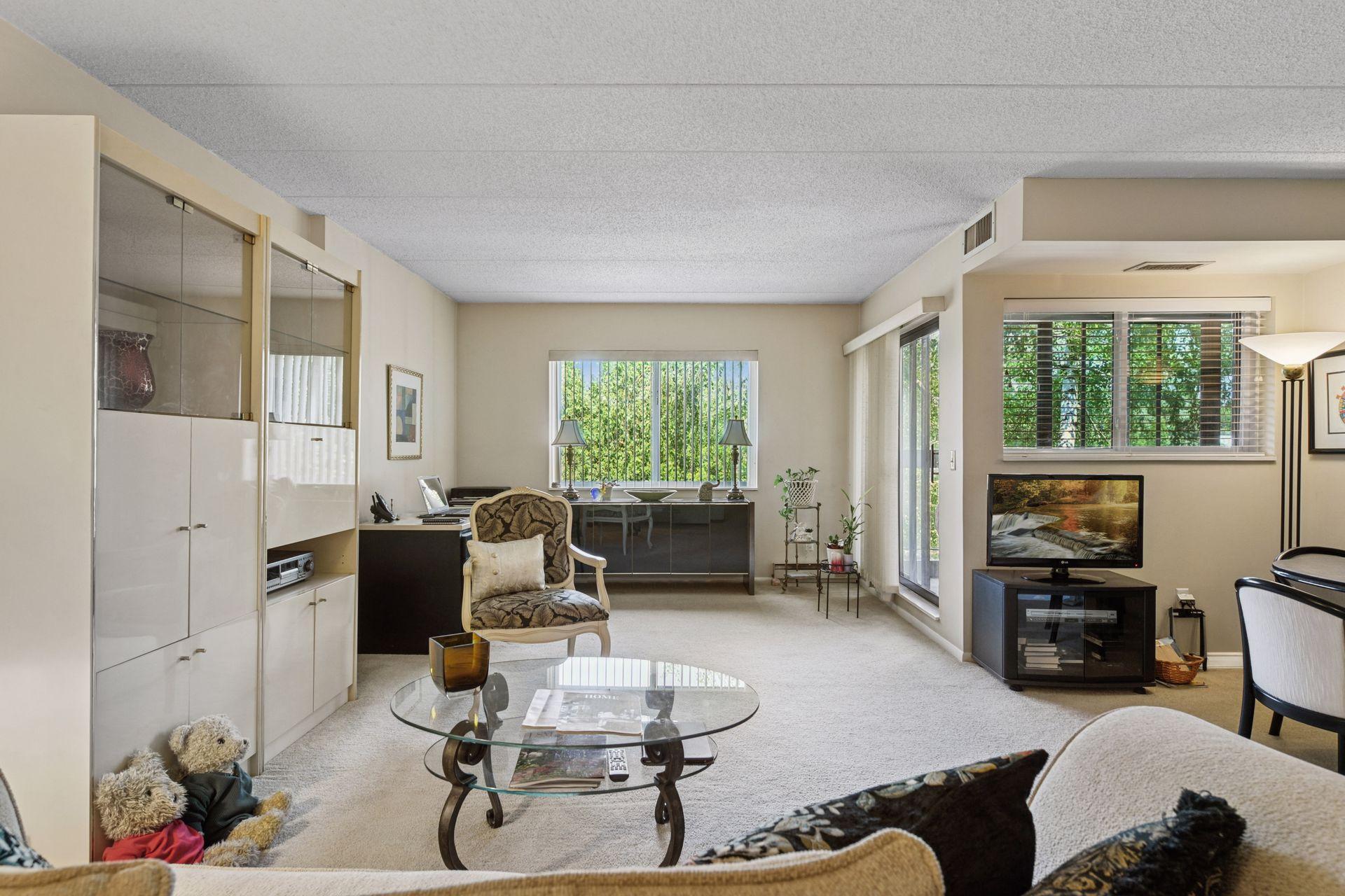 3320 Louisiana Avenue S Unit: 311