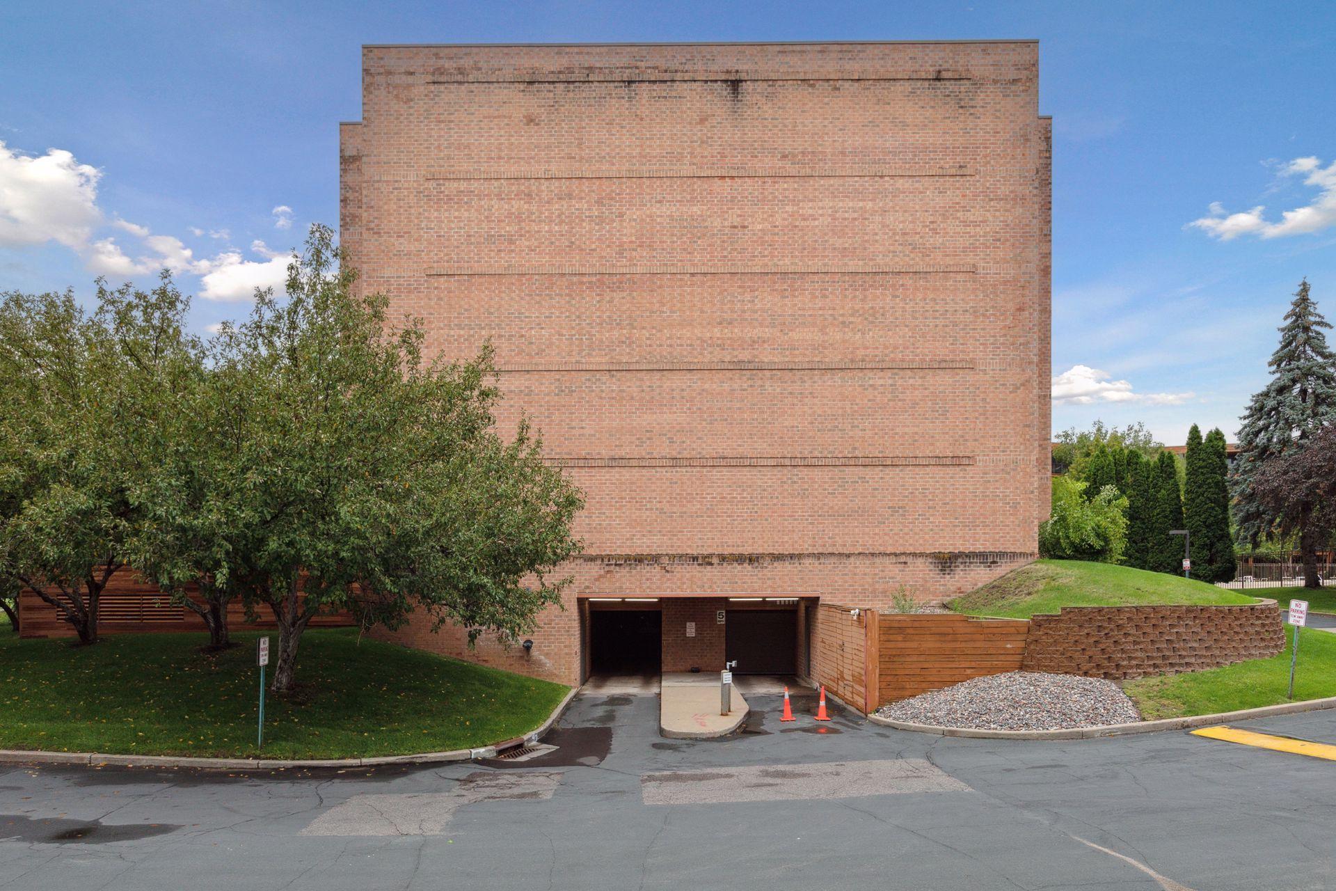 3320 Louisiana Avenue S Unit: 311