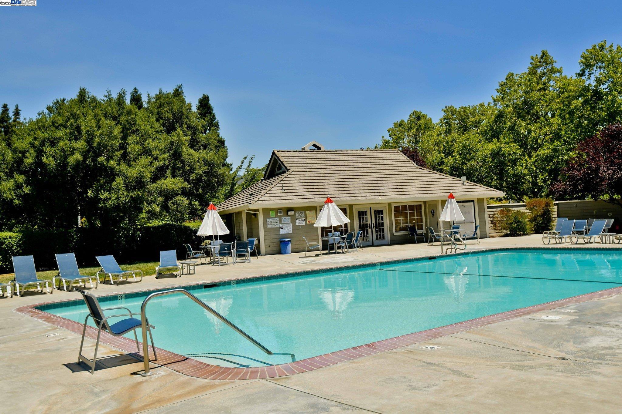 104 Cimarron Ct