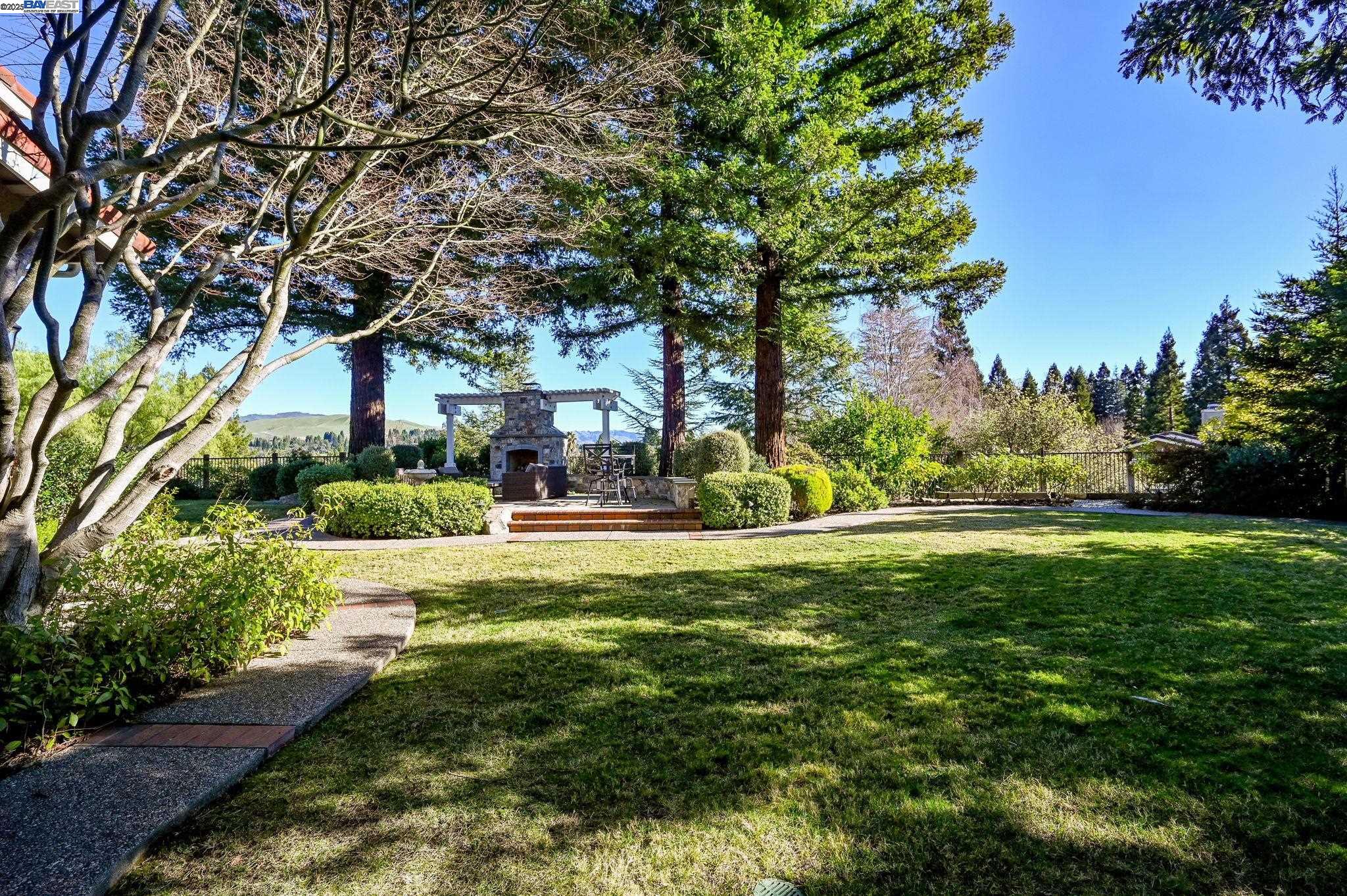 104 Cimarron Ct