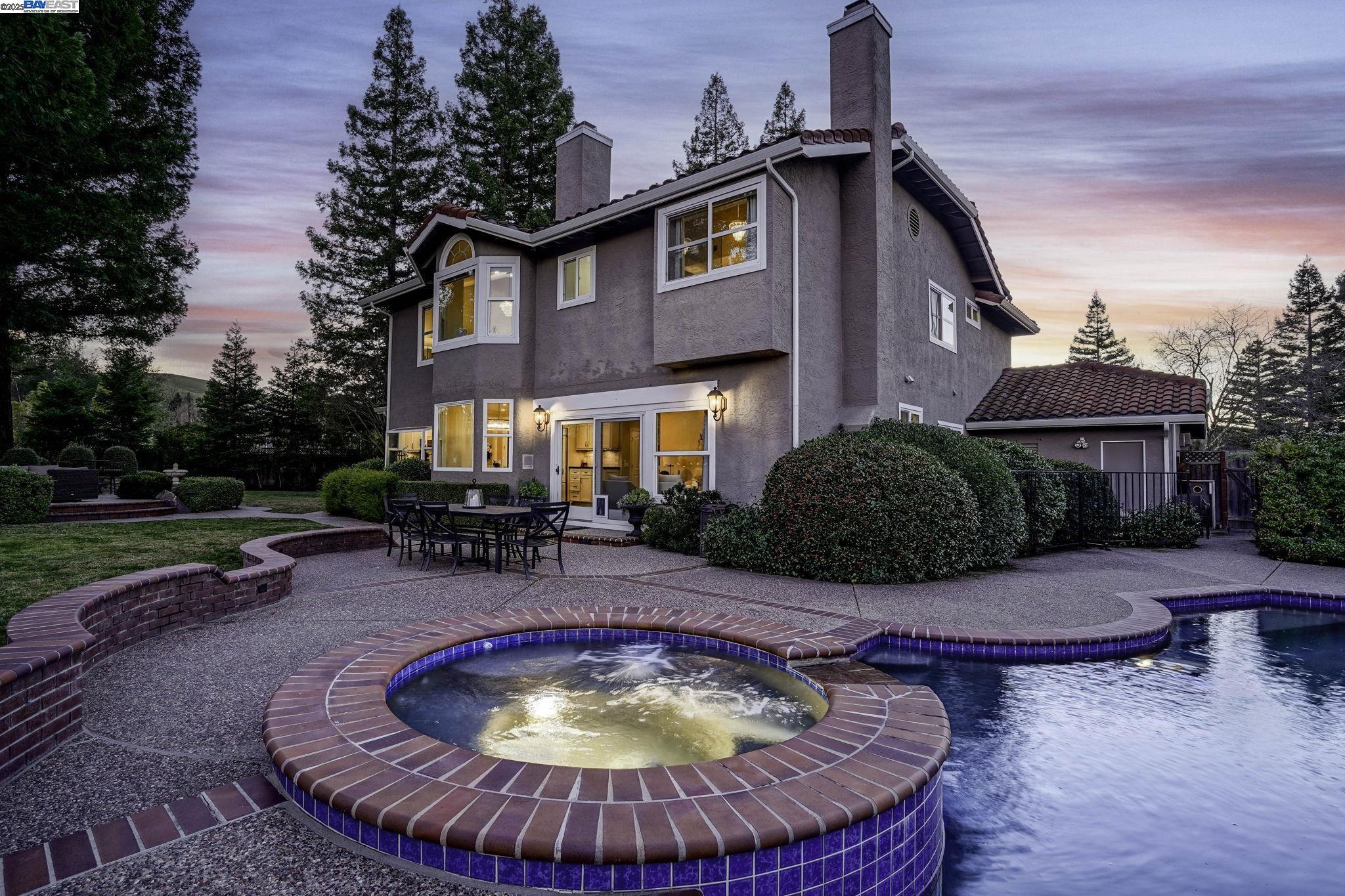 104 Cimarron Ct