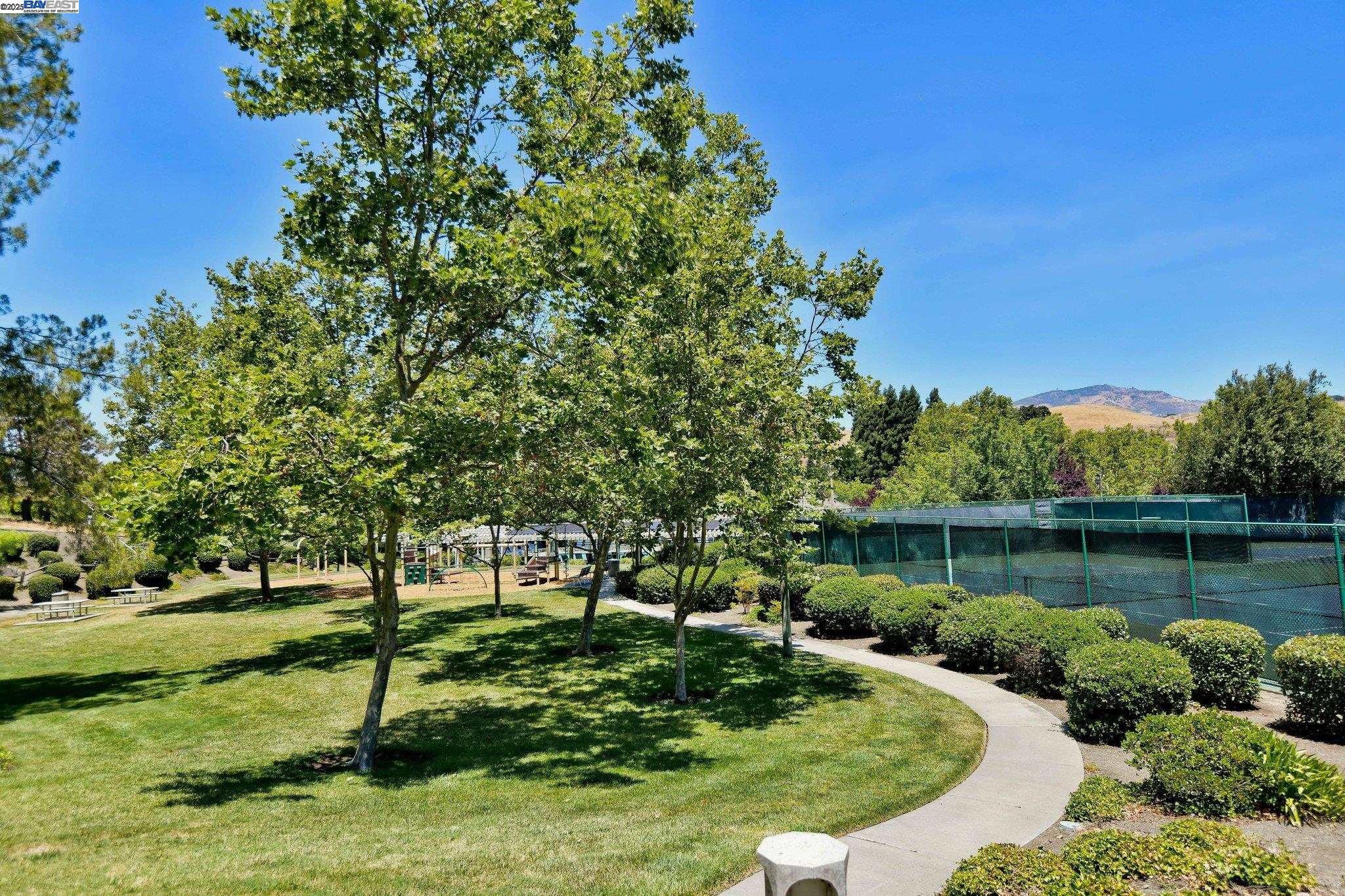 104 Cimarron Ct