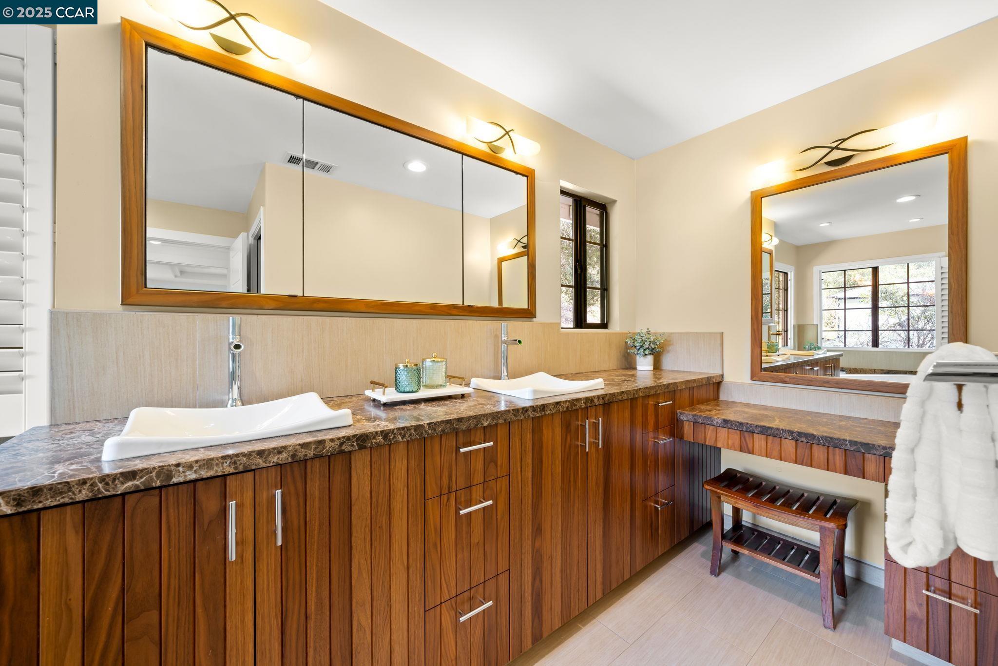 125 Sleepy Hollow Ln