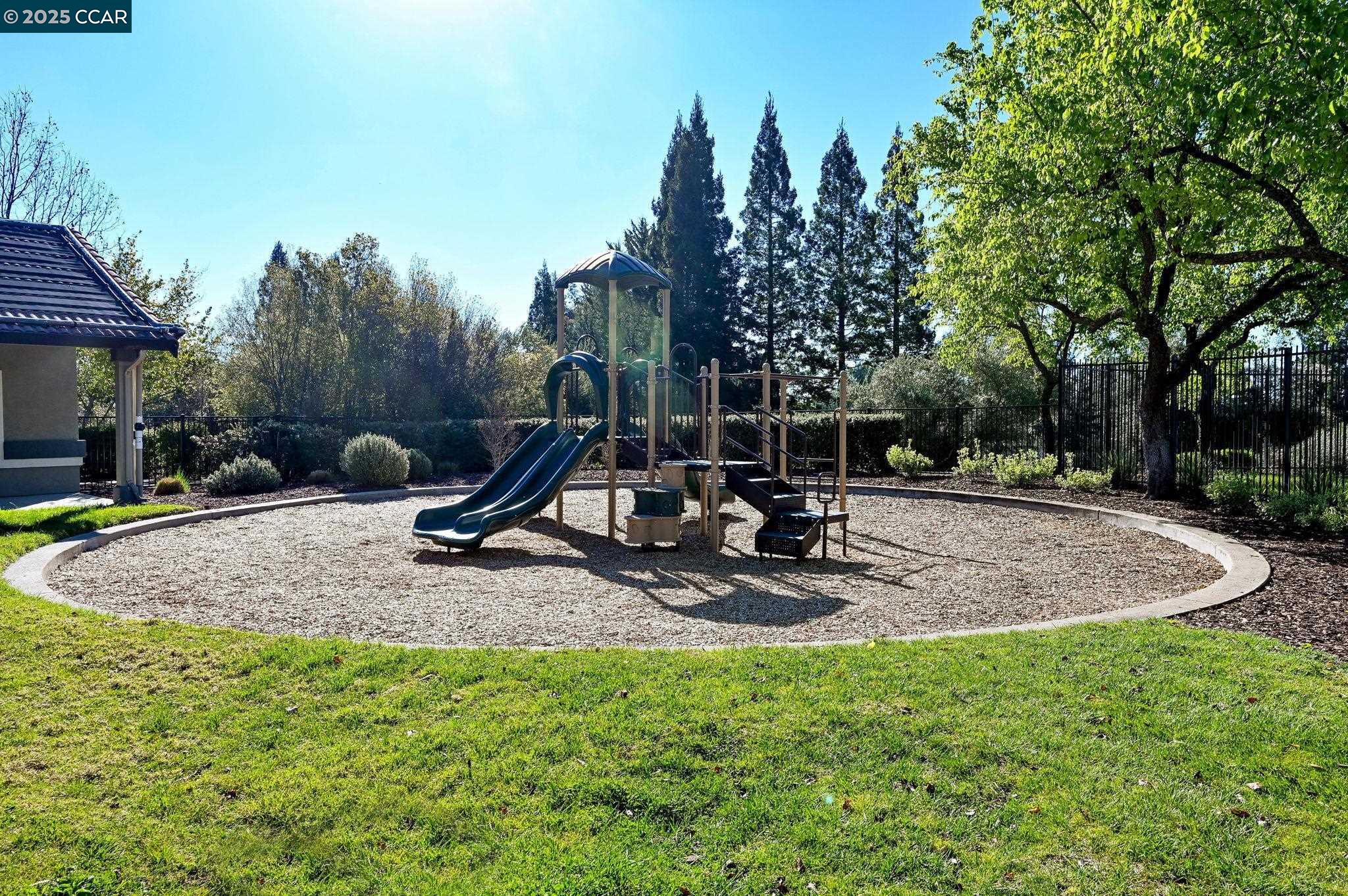 4072 Westminster Pl