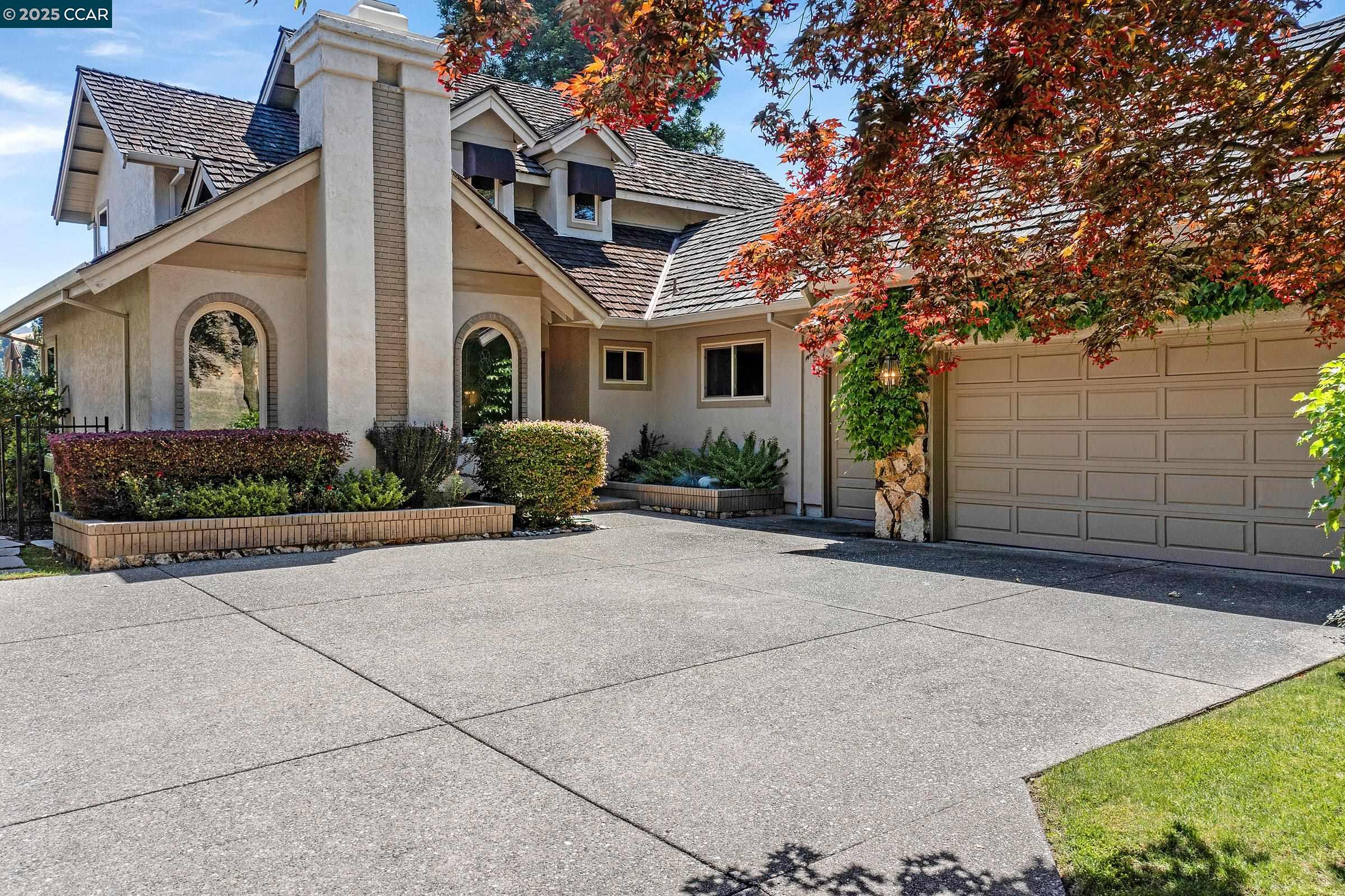 684 Blue Spruce Dr
