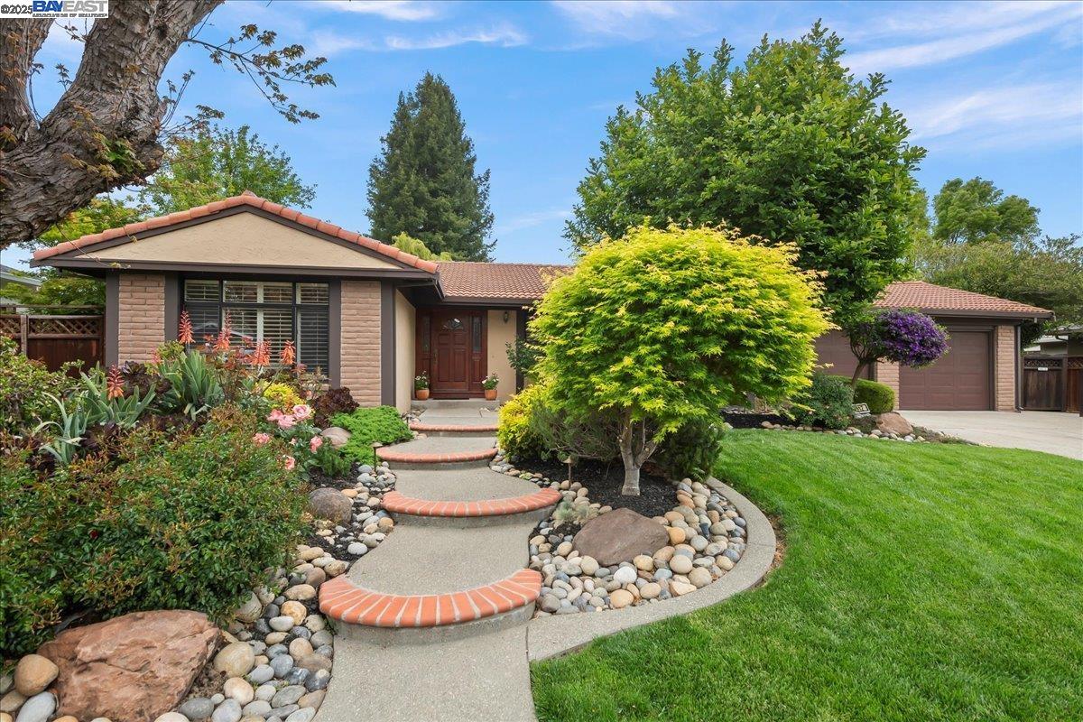 112 Baldwin Dr