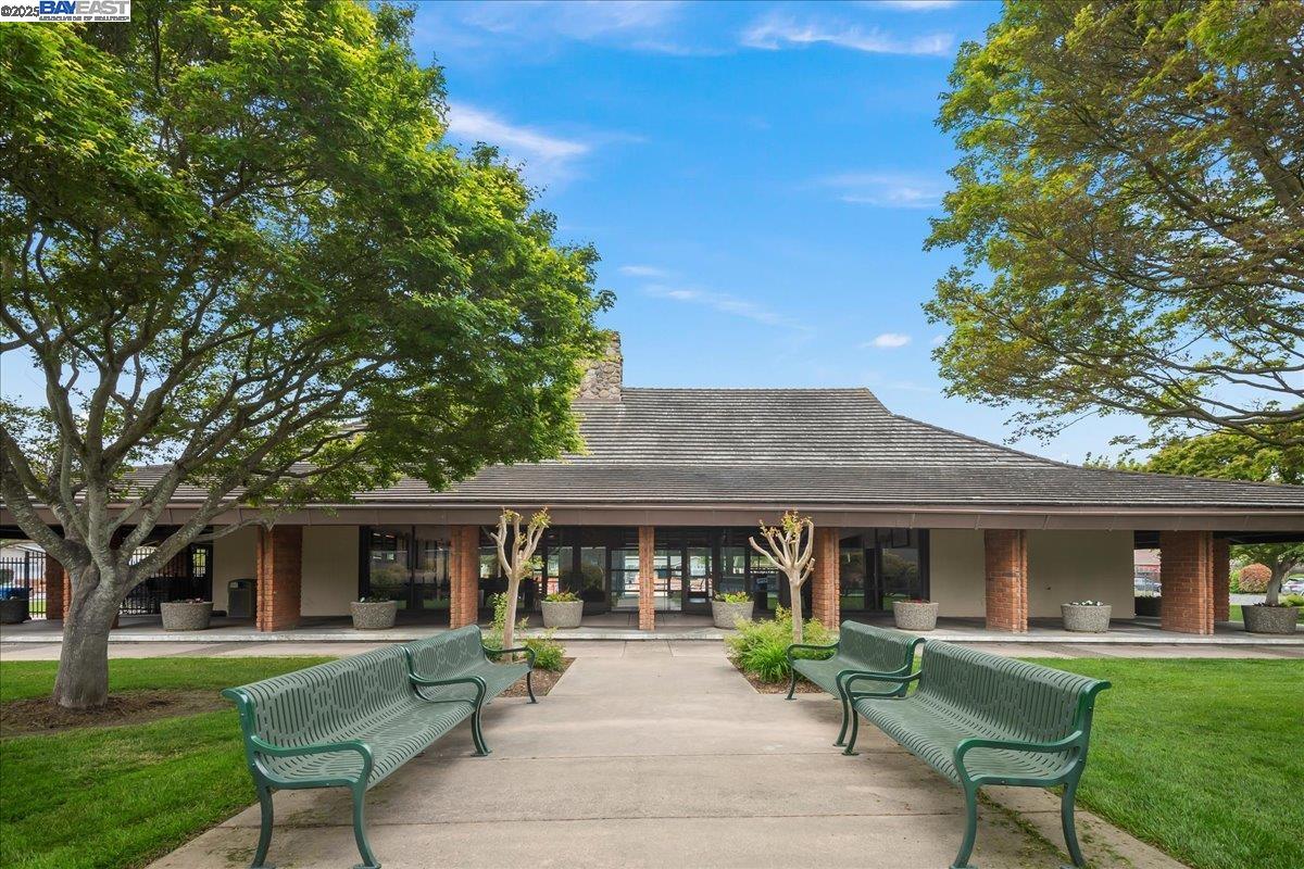 112 Baldwin Dr