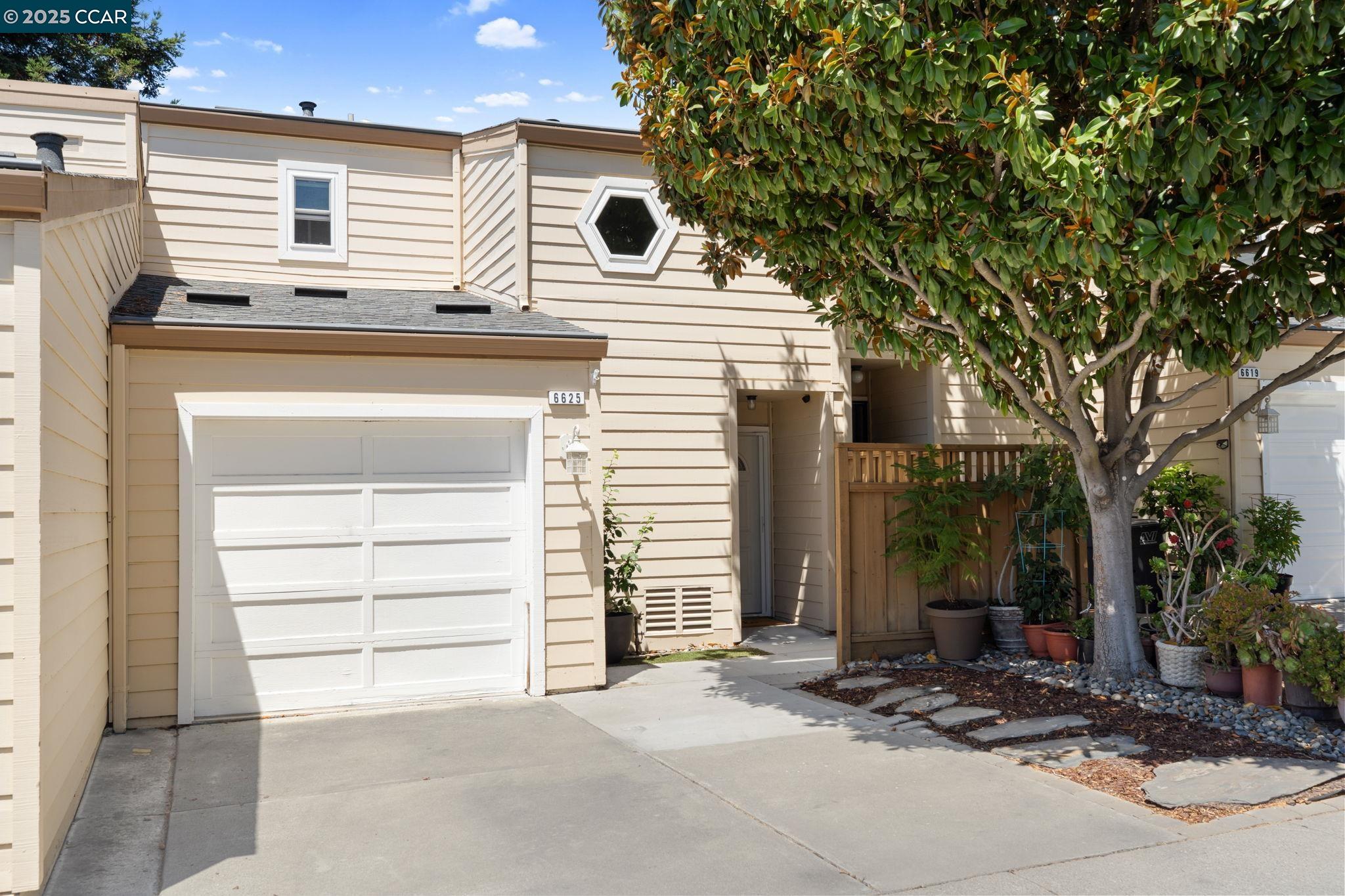 6625 Pioneer Ln, Dublin