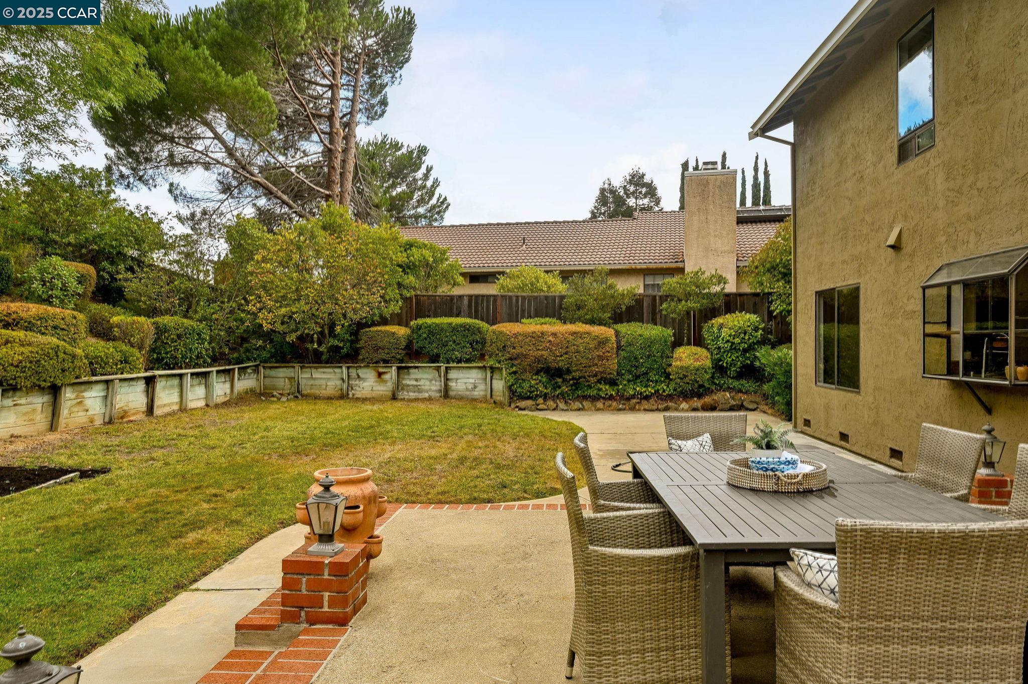 11478 Rolling Hills Dr