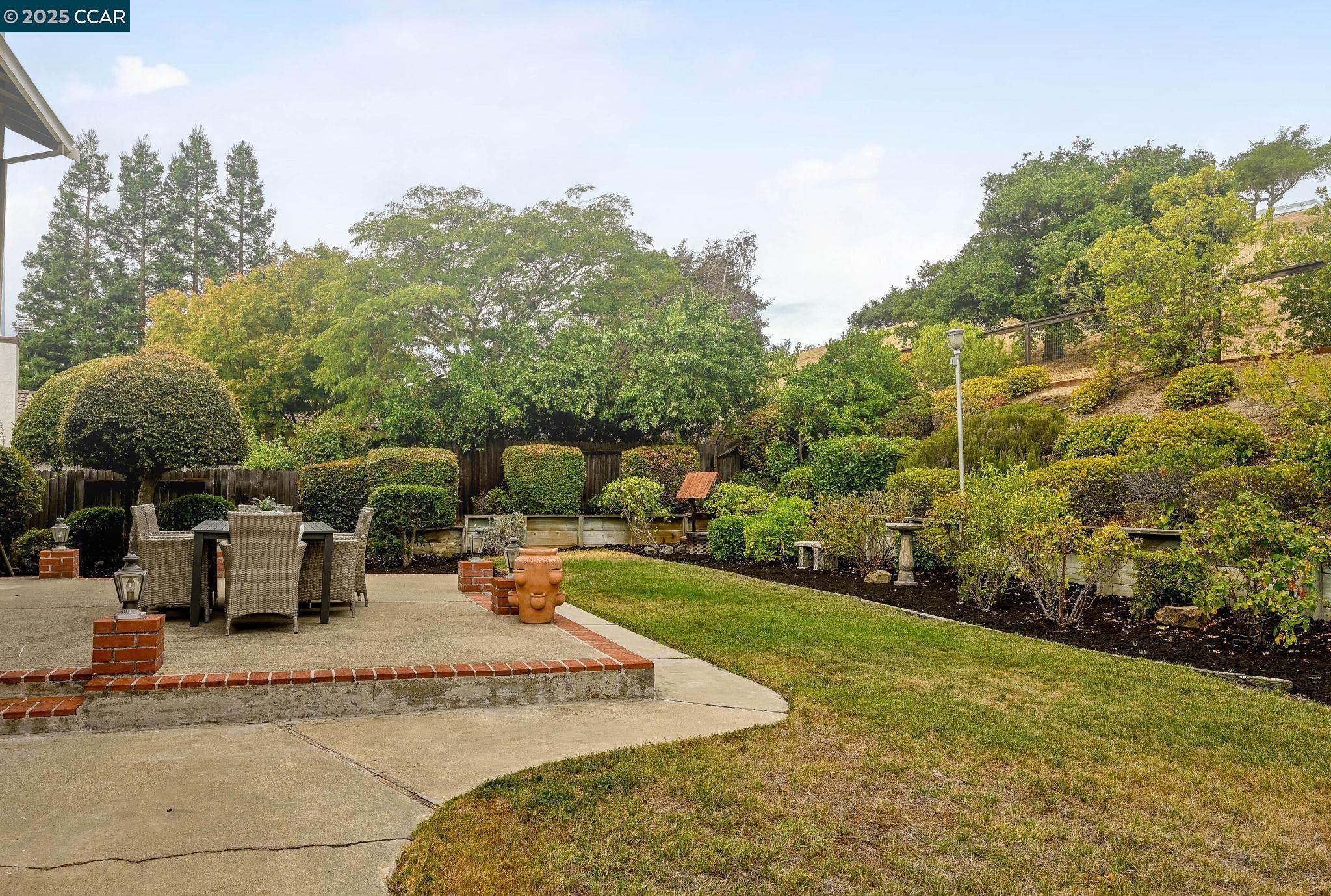 11478 Rolling Hills Dr