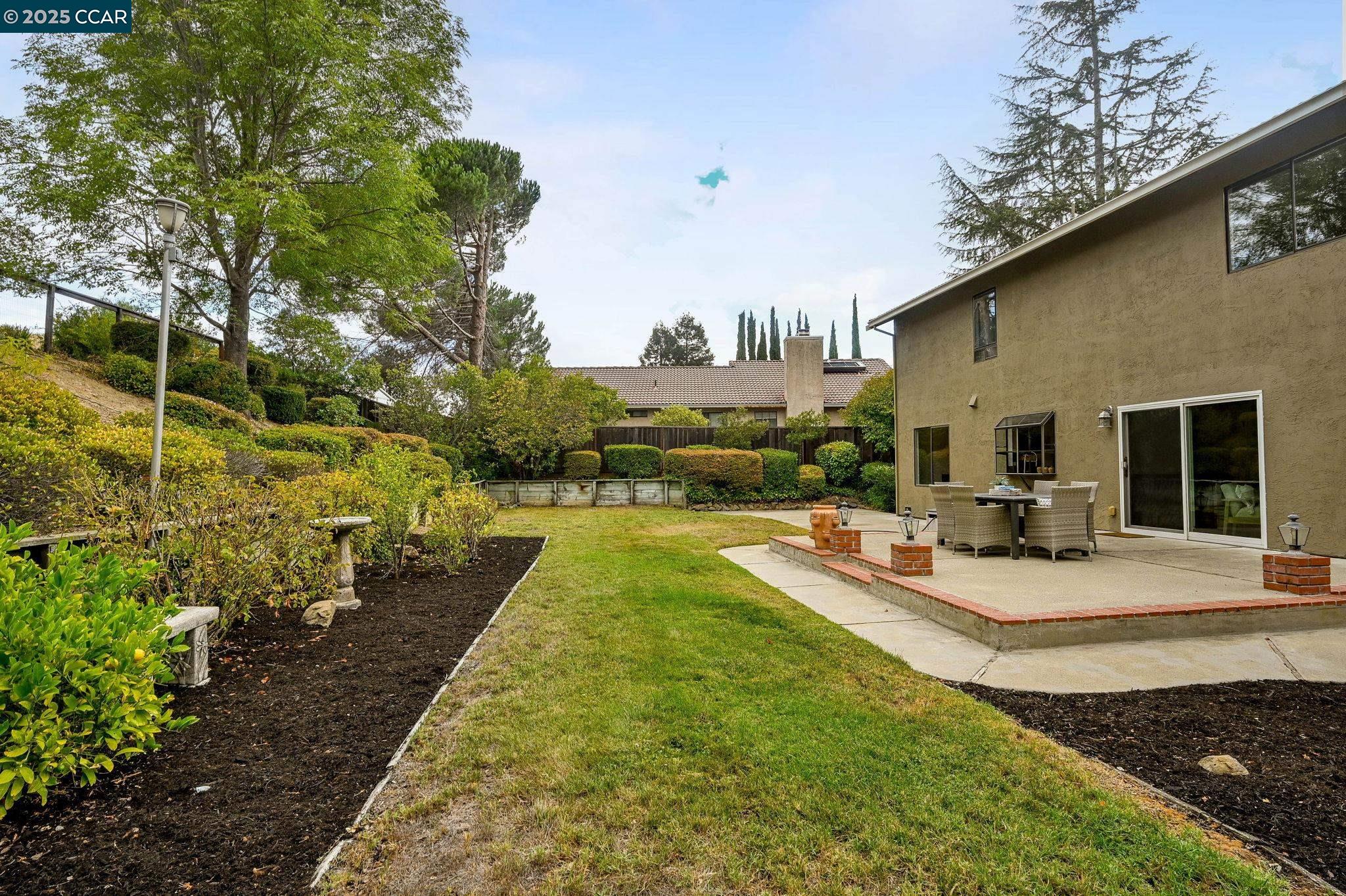 11478 Rolling Hills Dr