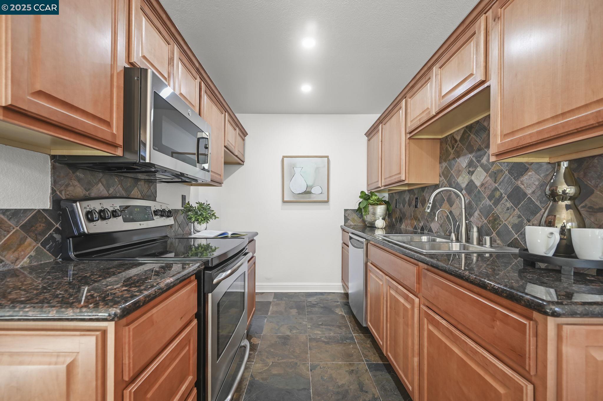 3080 Fostoria Cir, Danville