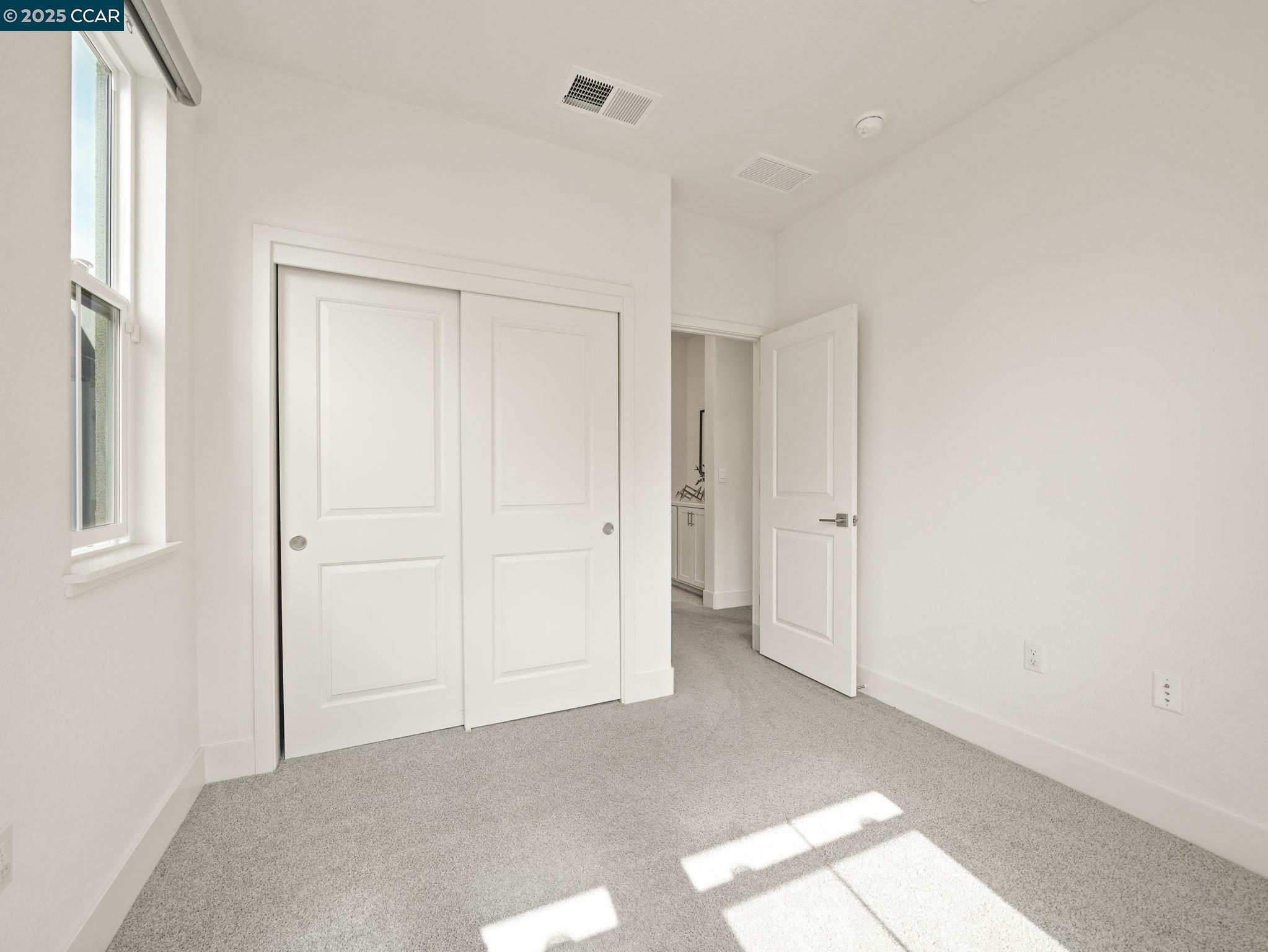 850 HEAVEN CT, Hayward