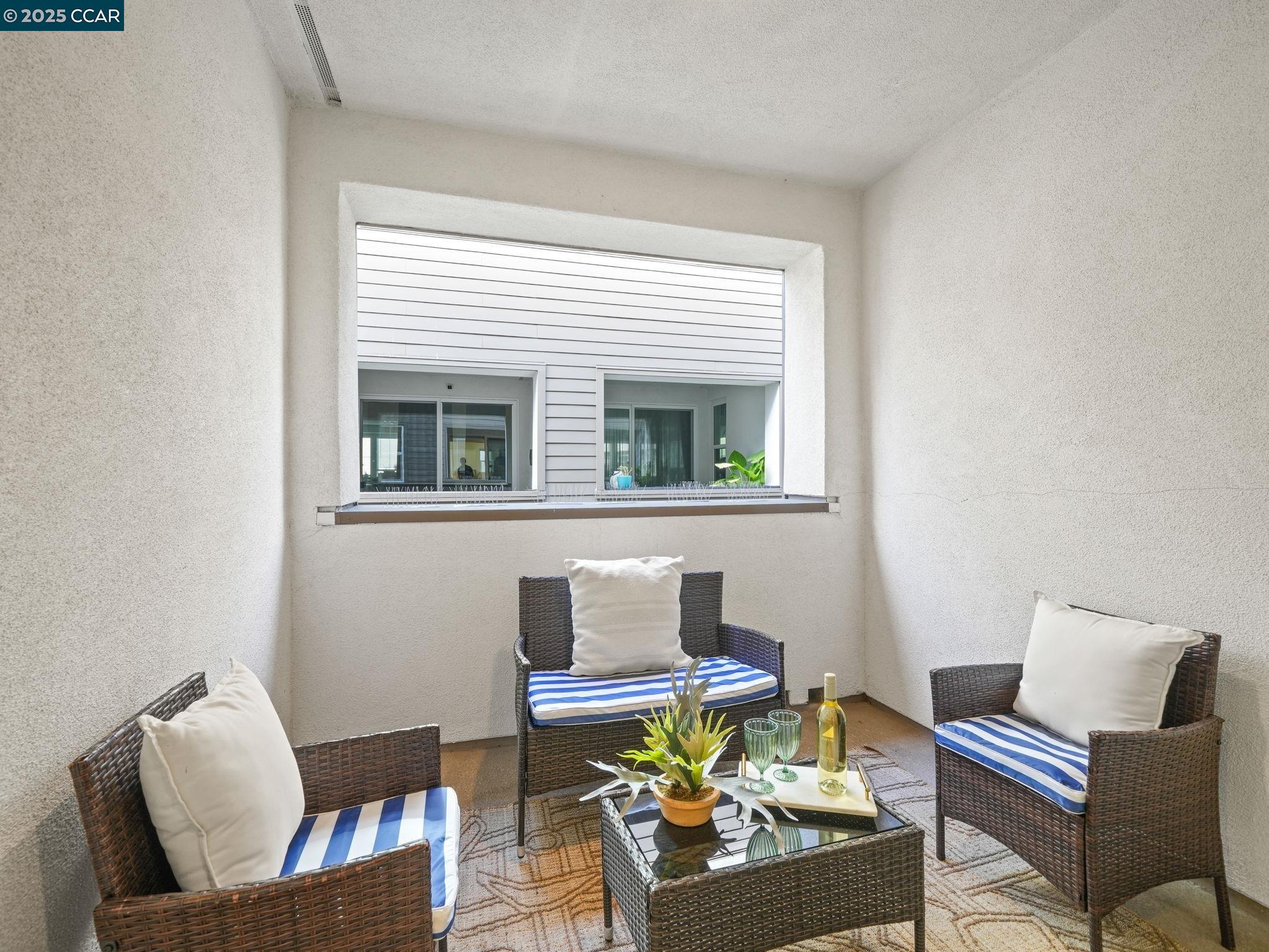 850 HEAVEN CT, Hayward