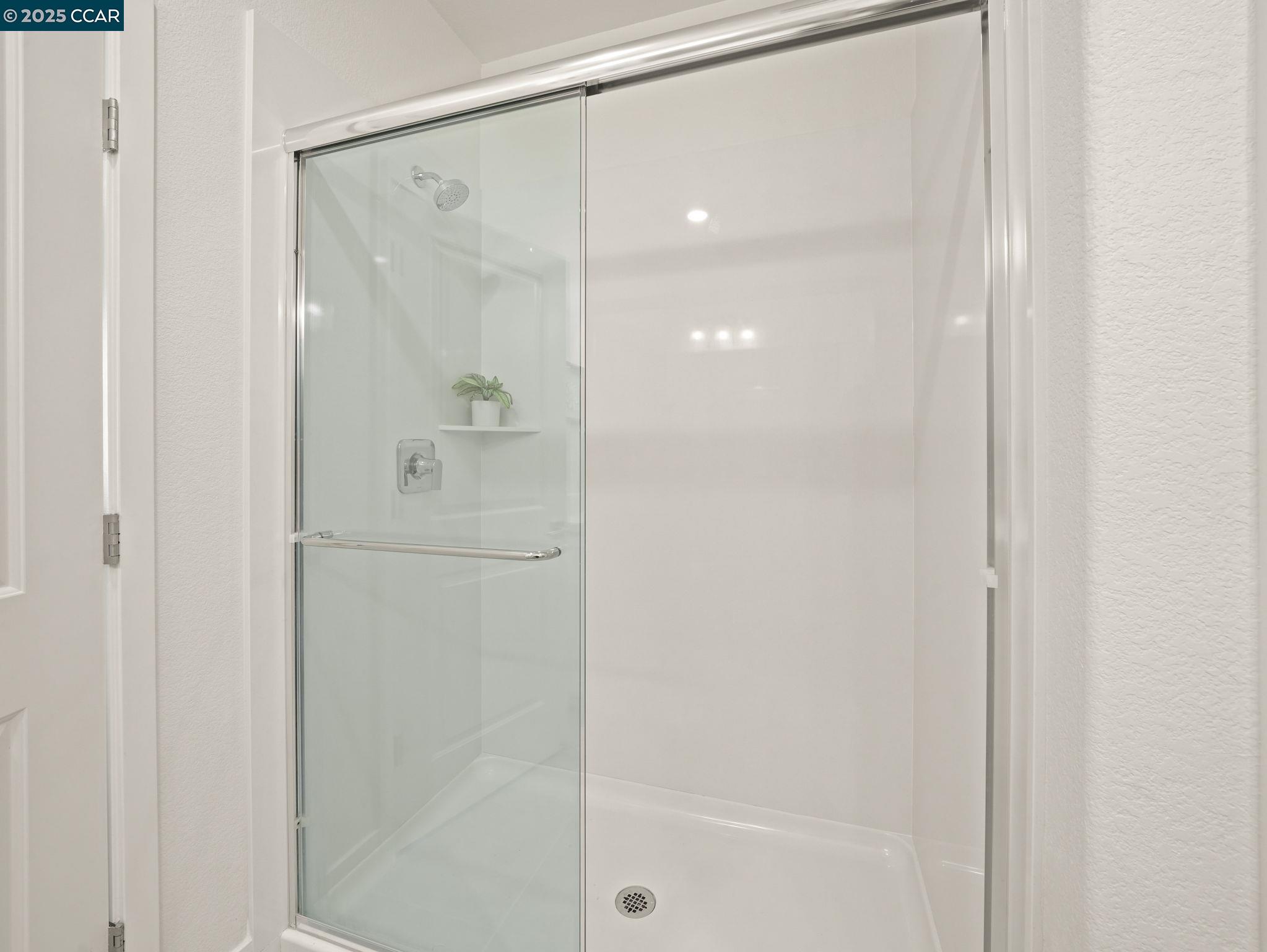 850 HEAVEN CT, Hayward