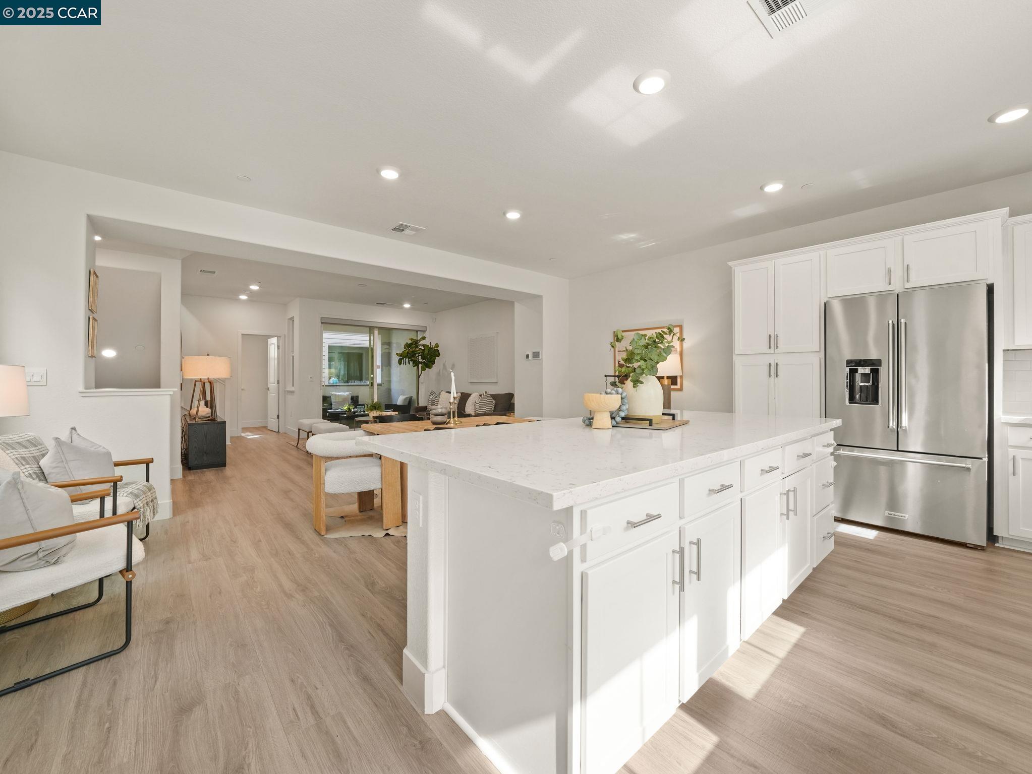 850 HEAVEN CT, Hayward