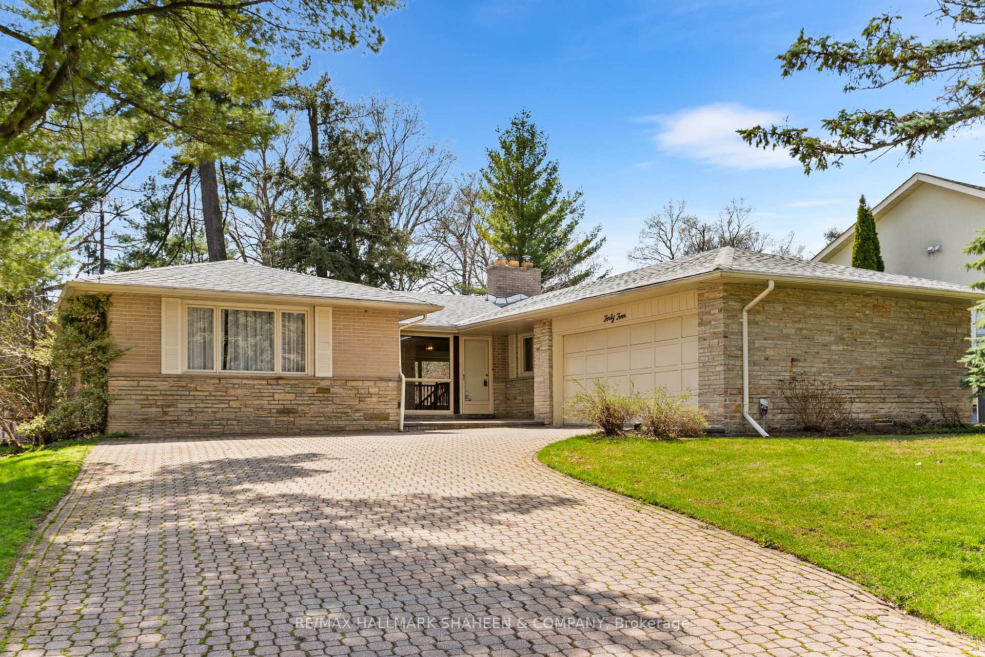 45 Hi Mount Drive, Toronto