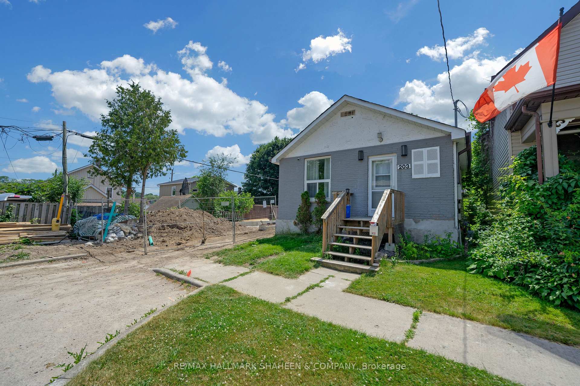 203 Quebec Street