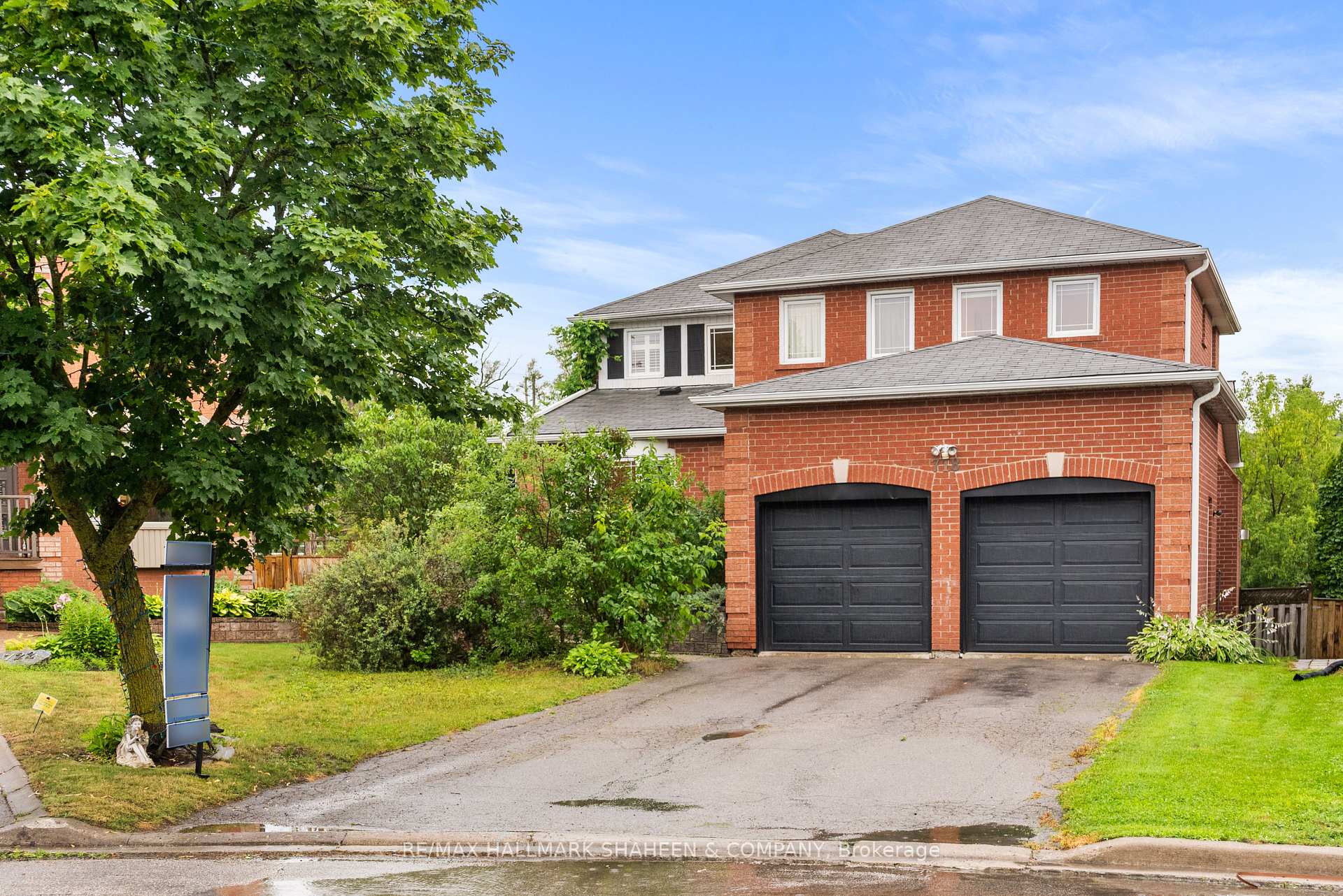 718 Firth Court