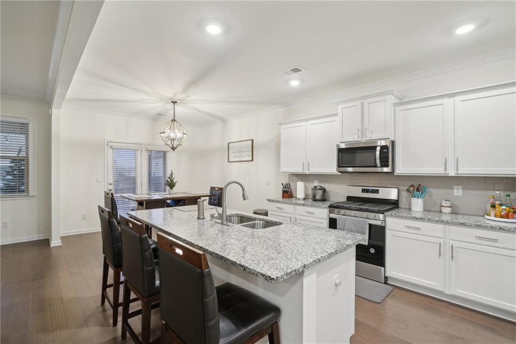 938 Blue Juniper Circle