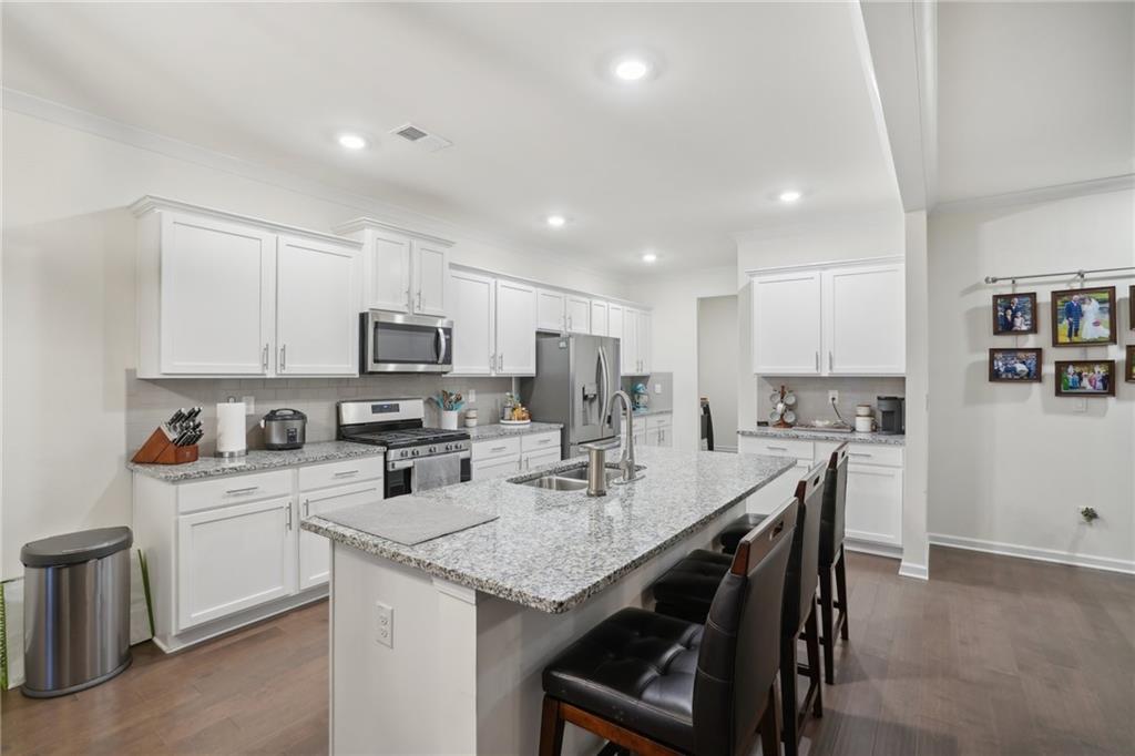 938 Blue Juniper Circle