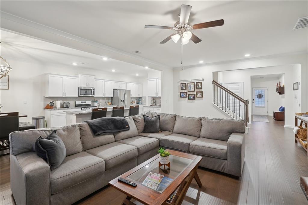 938 Blue Juniper Circle