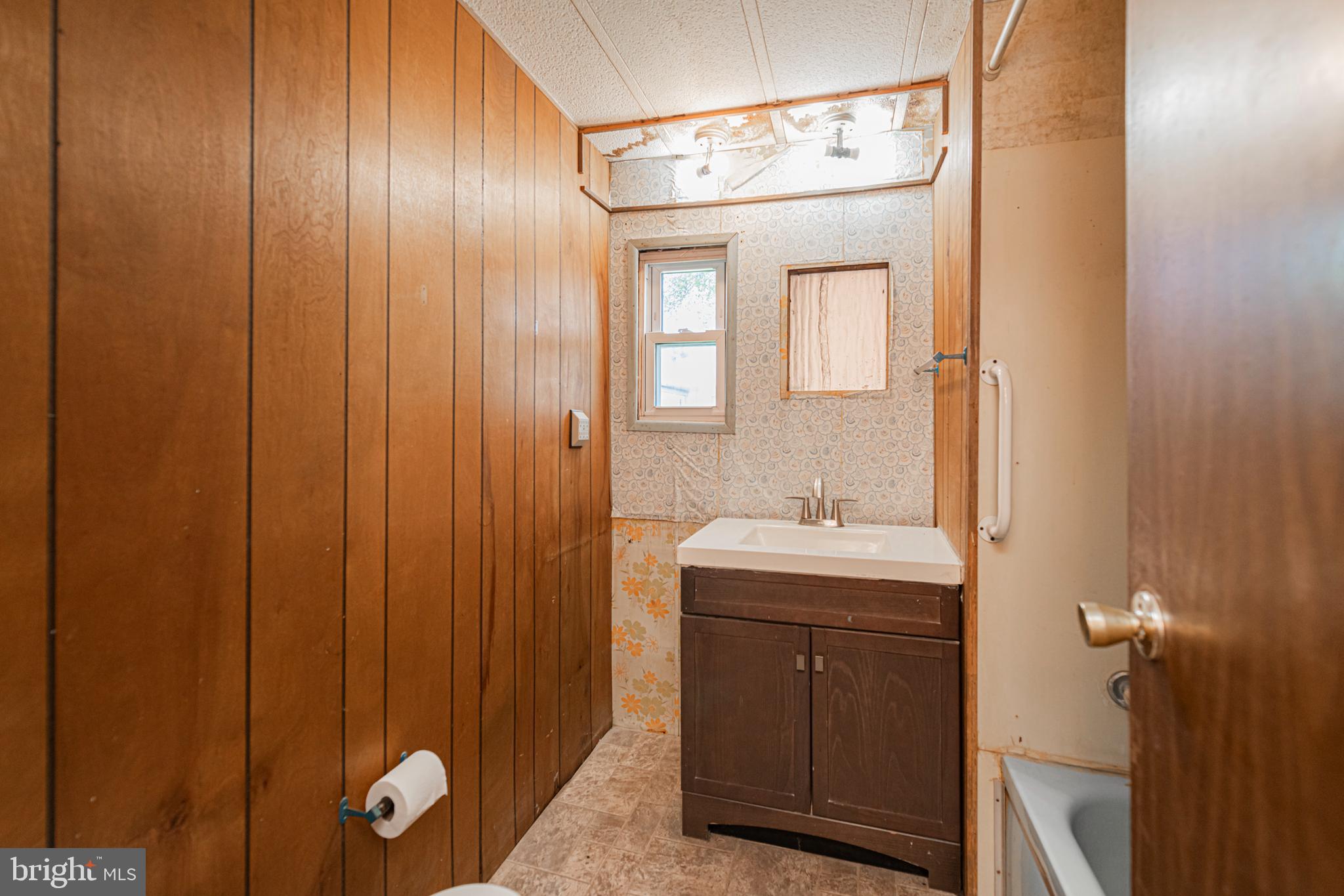 381 FAIRVIEW CHAPEL ROAD