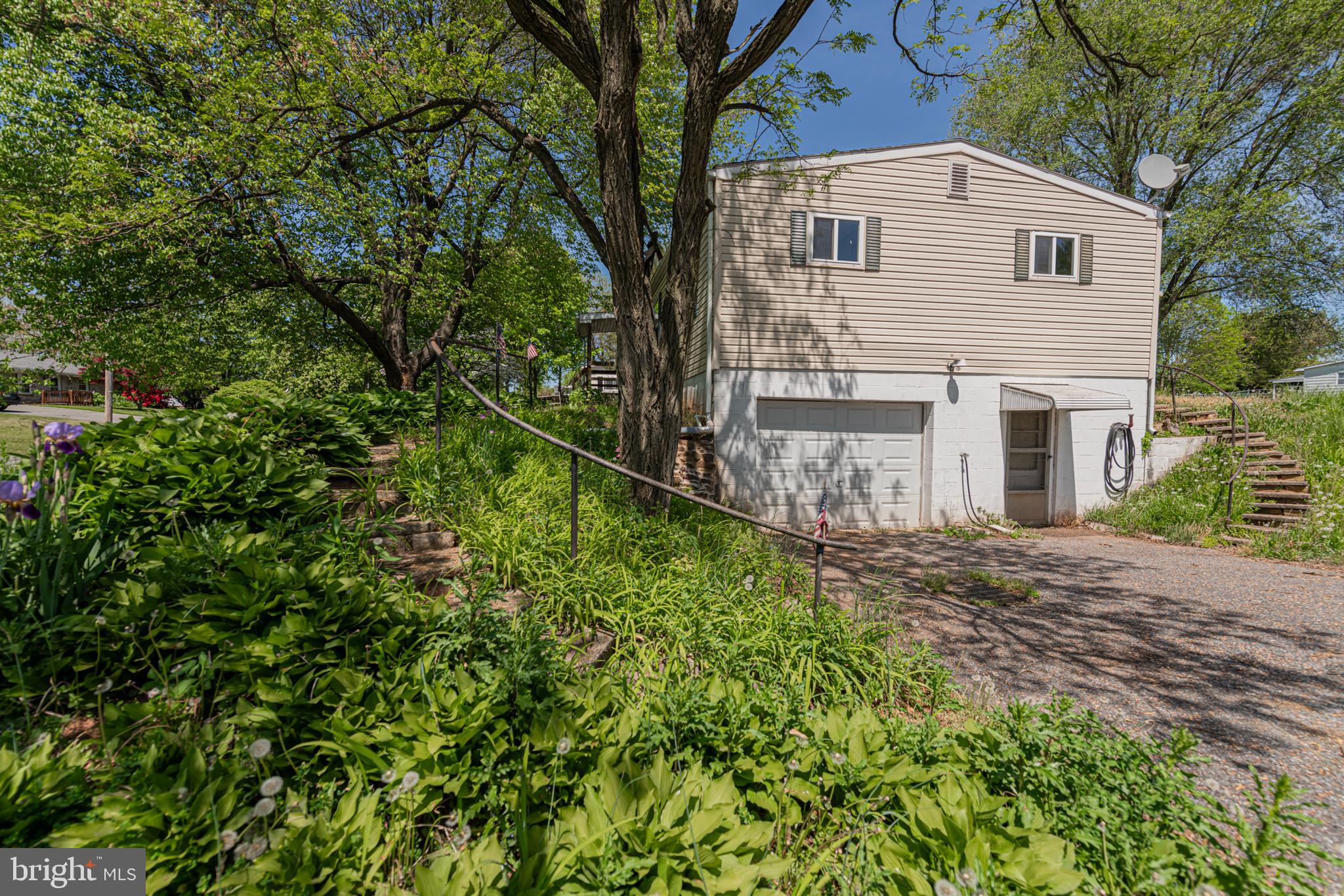 381 FAIRVIEW CHAPEL ROAD